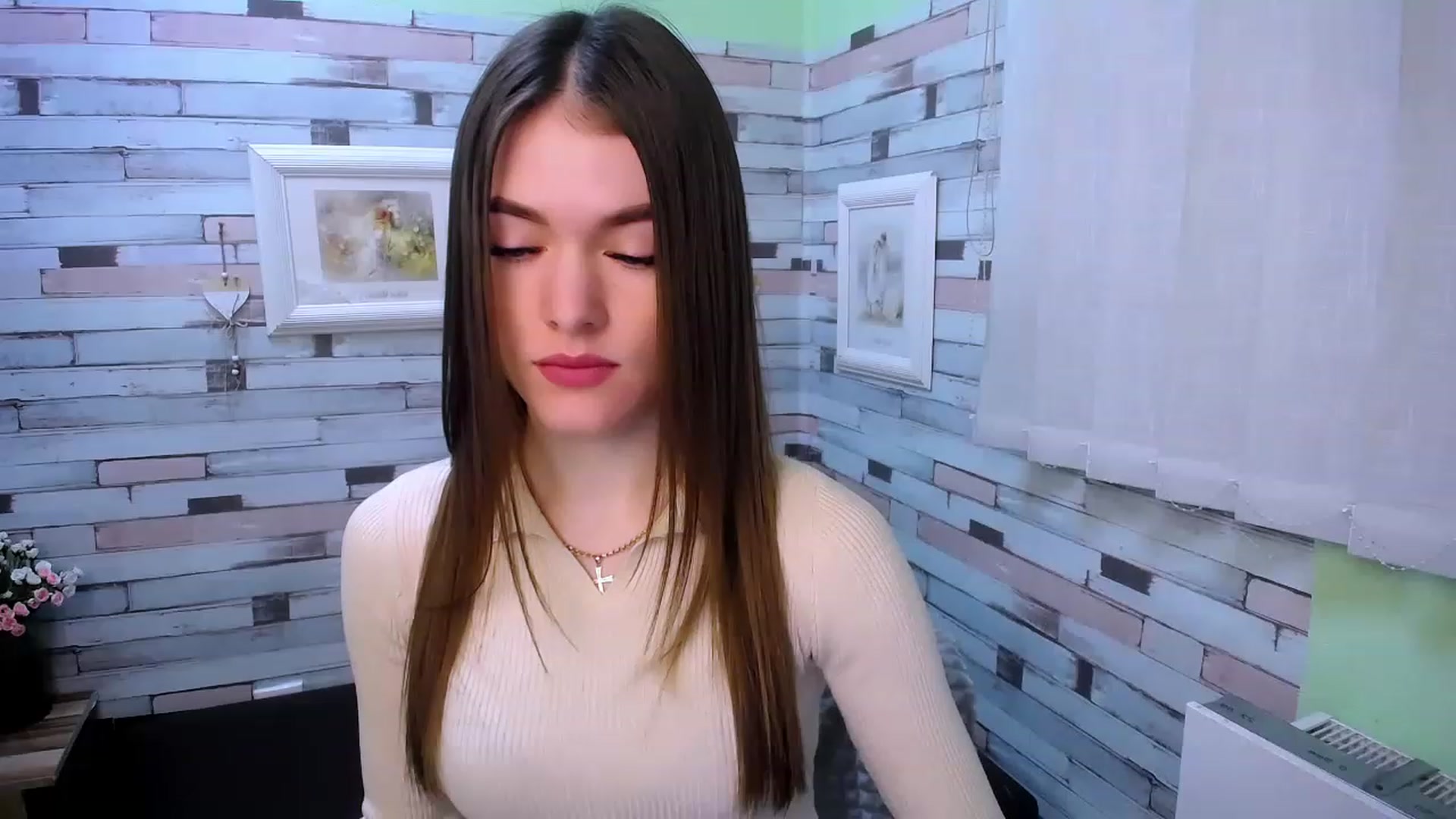 Gallery image thumbnail from Mili_Sky_'s myfreecams stream on, 01/31/2023, 08:08 image 17 of 20