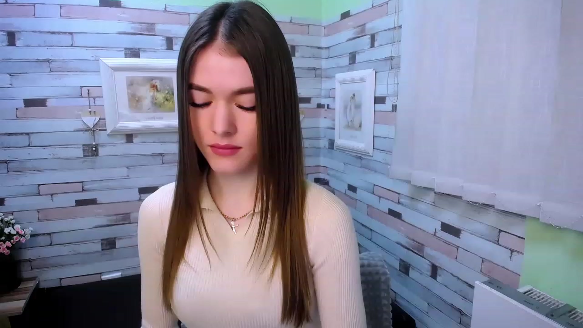 Gallery image thumbnail from Mili_Sky_'s myfreecams stream on, 01/31/2023, 08:08 image 9 of 20