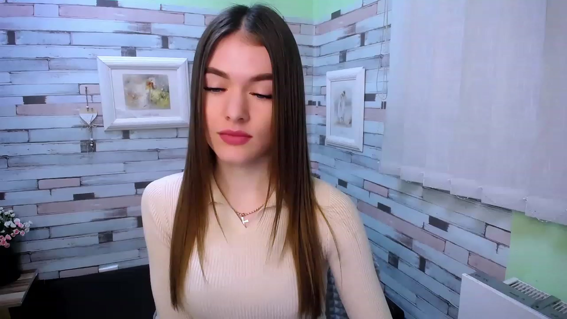 Gallery image thumbnail from Mili_Sky_'s myfreecams stream on, 01/31/2023, 08:08 image 11 of 20