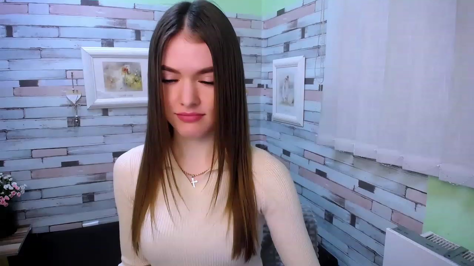 Gallery image thumbnail from Mili_Sky_'s myfreecams stream on, 01/31/2023, 08:08 image 13 of 20