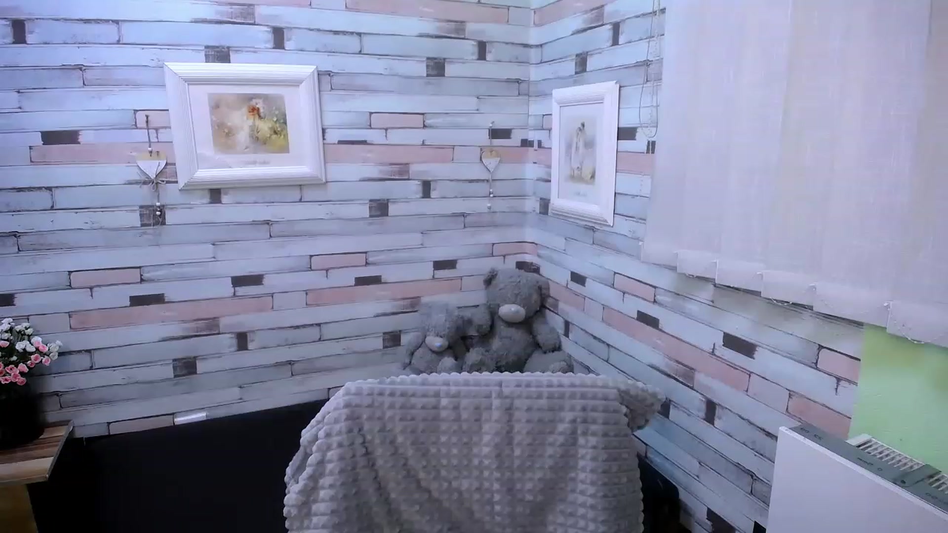 Gallery image thumbnail from Mili_Sky_'s myfreecams stream on, 01/31/2023, 10:01 image 11 of 20