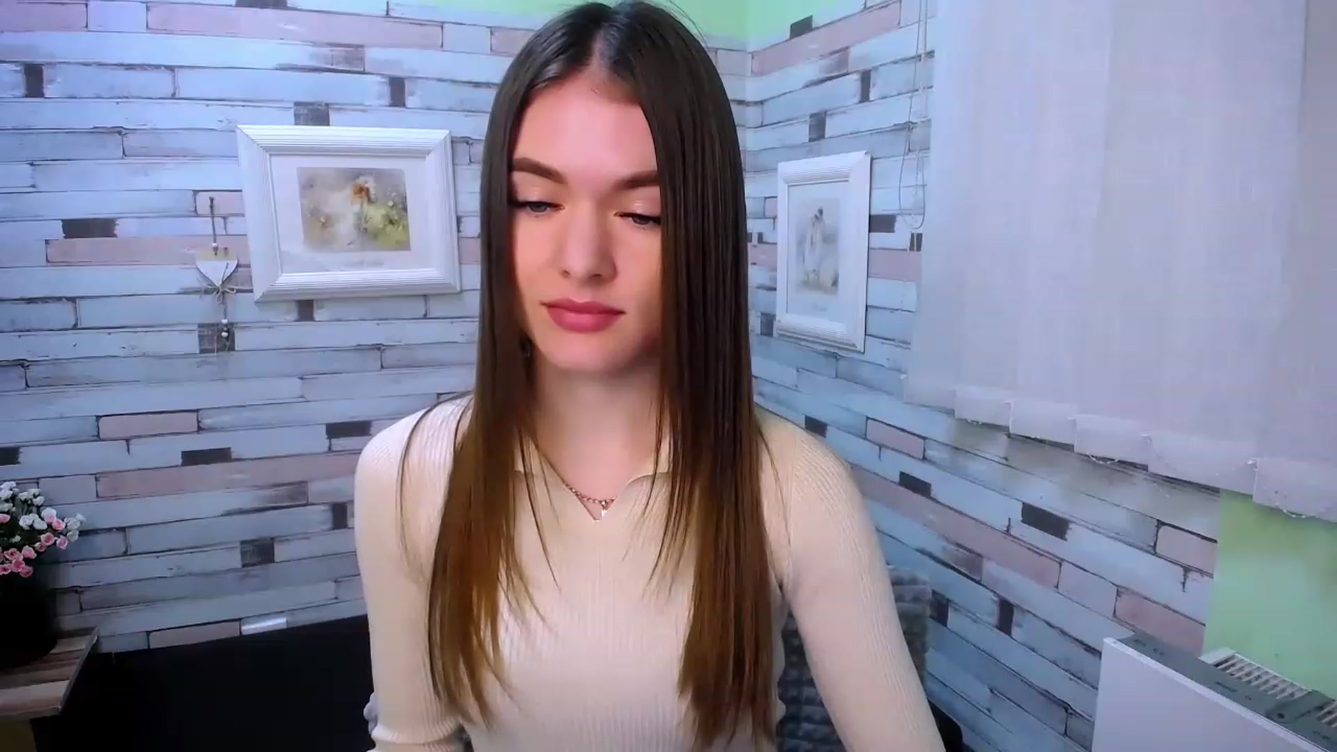 Gallery image thumbnail from Mili_Sky_'s myfreecams stream on, 01/31/2023, 10:01 image 17 of 20