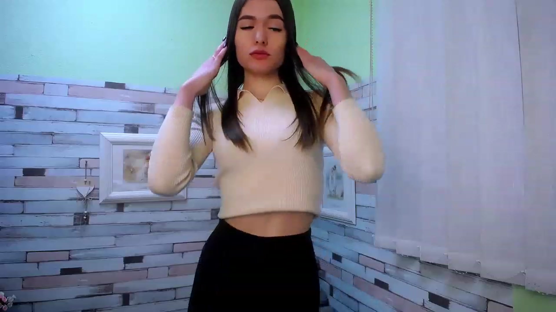 Gallery image thumbnail from Mili_Sky_'s myfreecams stream on, 01/31/2023, 12:57 image 18 of 20
