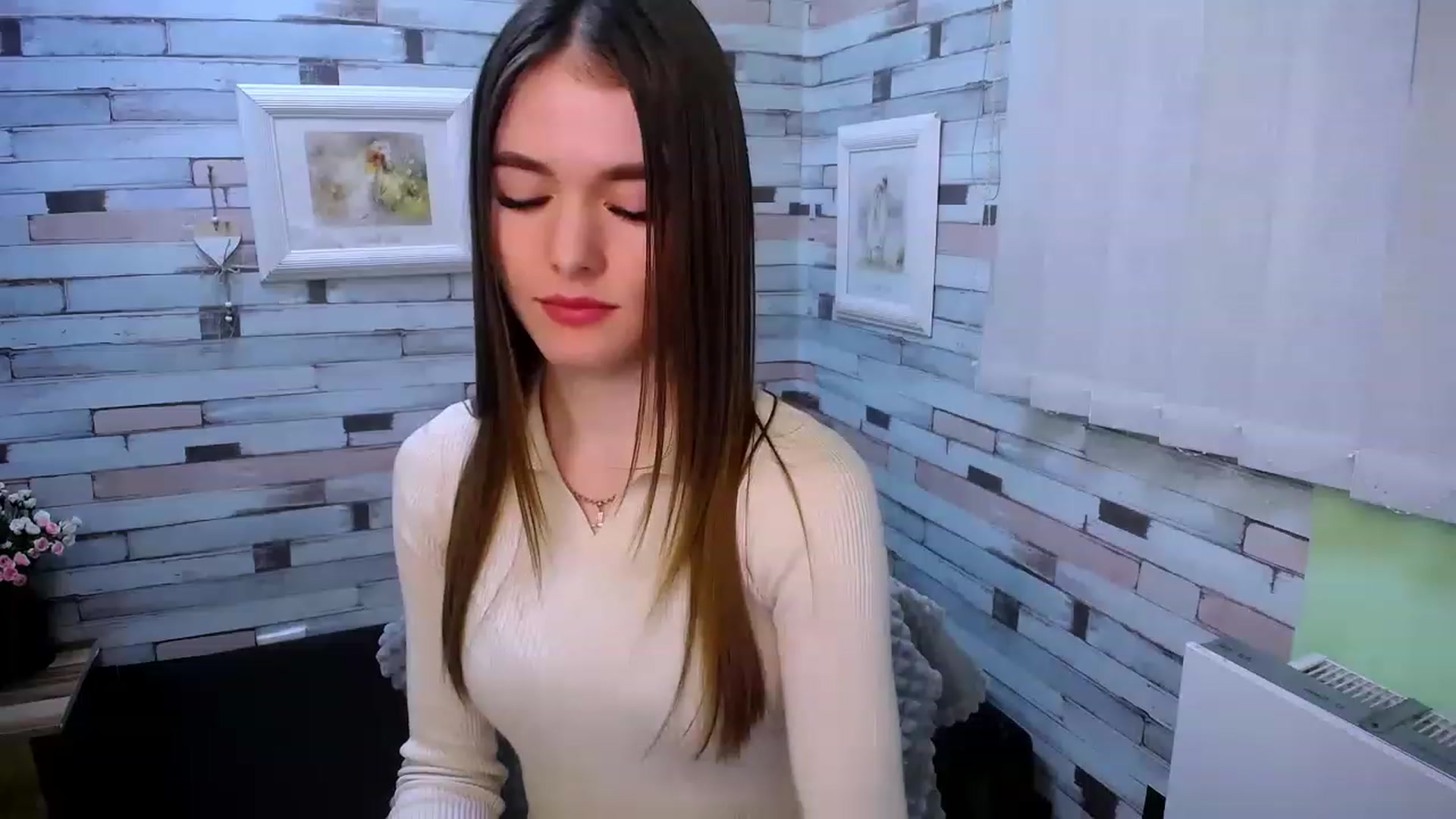 Gallery image thumbnail from Mili_Sky_'s myfreecams stream on, 01/31/2023, 15:56 image 10 of 20