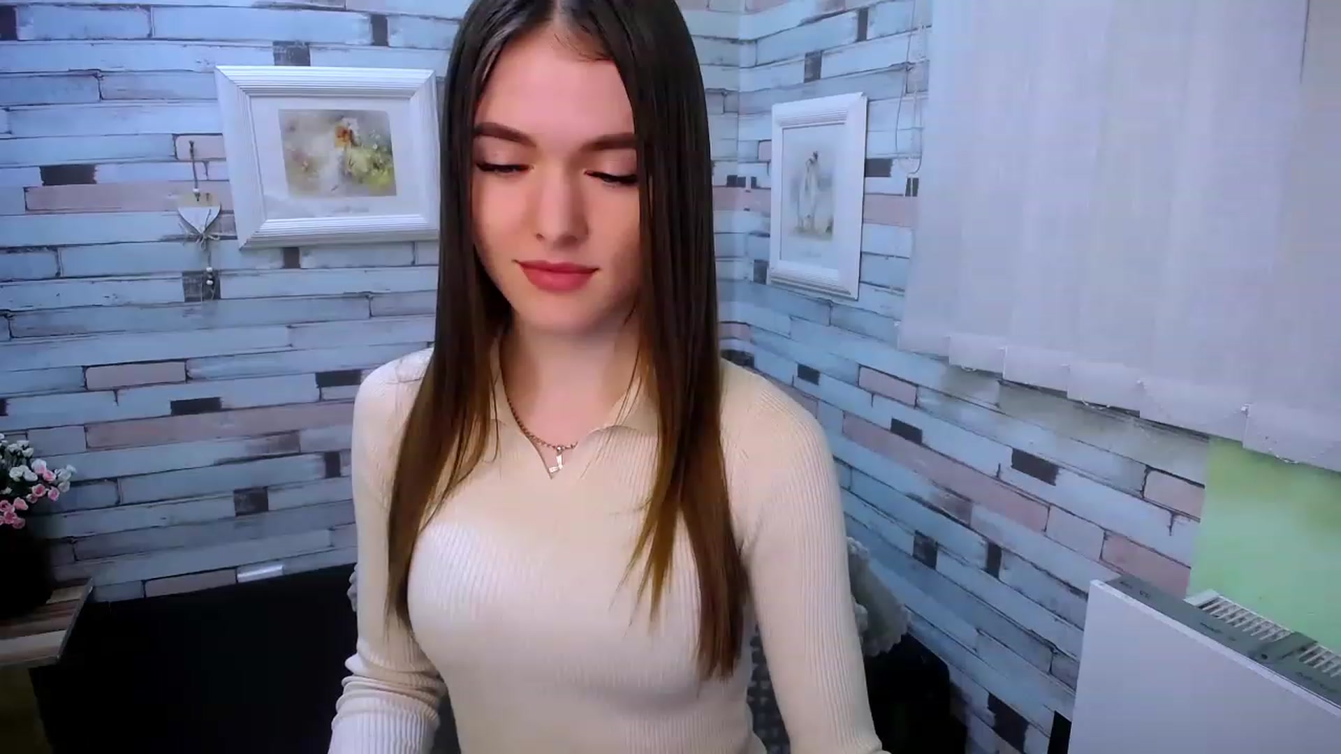 Gallery image thumbnail from Mili_Sky_'s myfreecams stream on, 01/31/2023, 15:56 image 3 of 20
