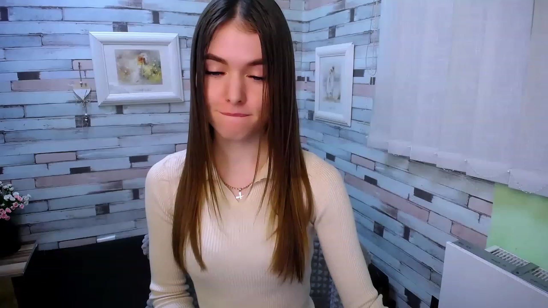 Gallery image thumbnail from Mili_Sky_'s myfreecams stream on, 01/31/2023, 15:56 image 6 of 20