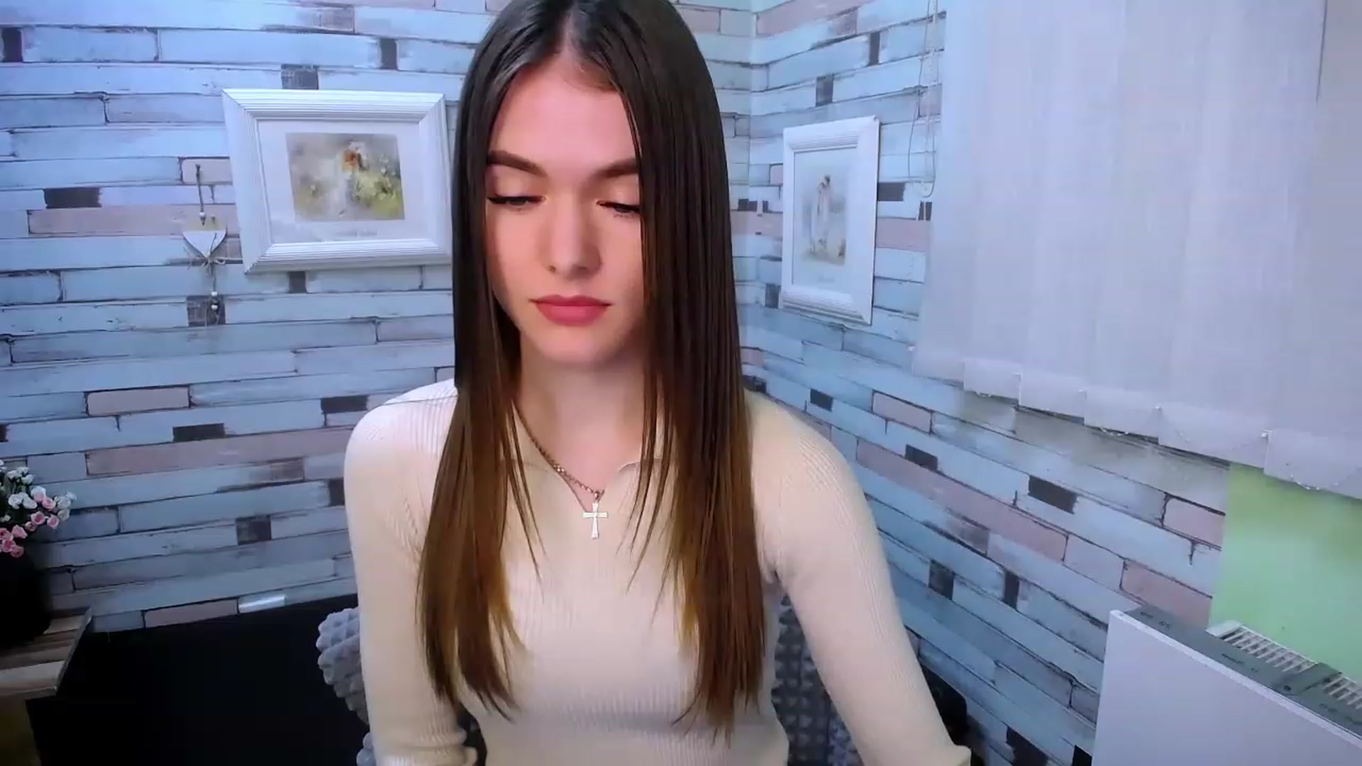 Gallery image thumbnail from Mili_Sky_'s myfreecams stream on, 01/31/2023, 15:56 image 15 of 20