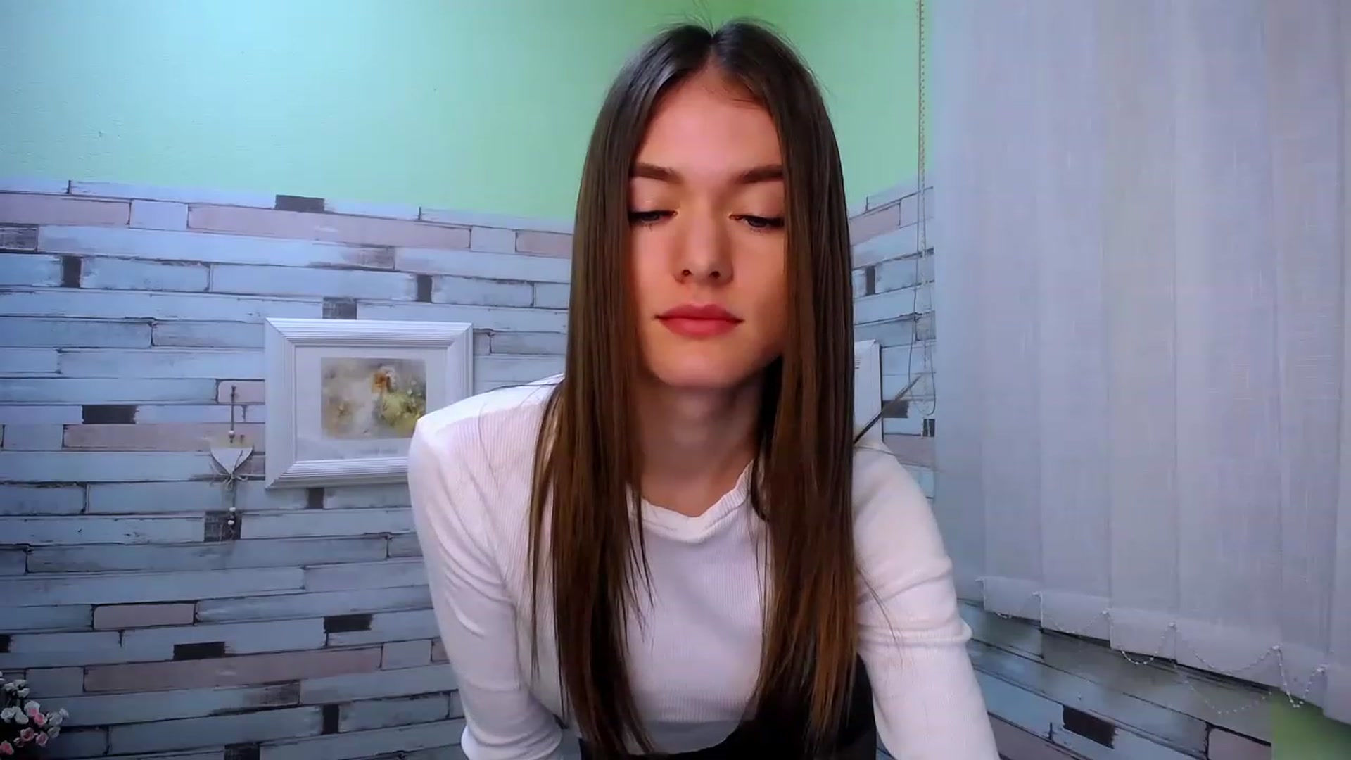 Gallery image thumbnail from Mili_Sky_'s myfreecams stream on, 02/01/2023, 11:55 image 13 of 20
