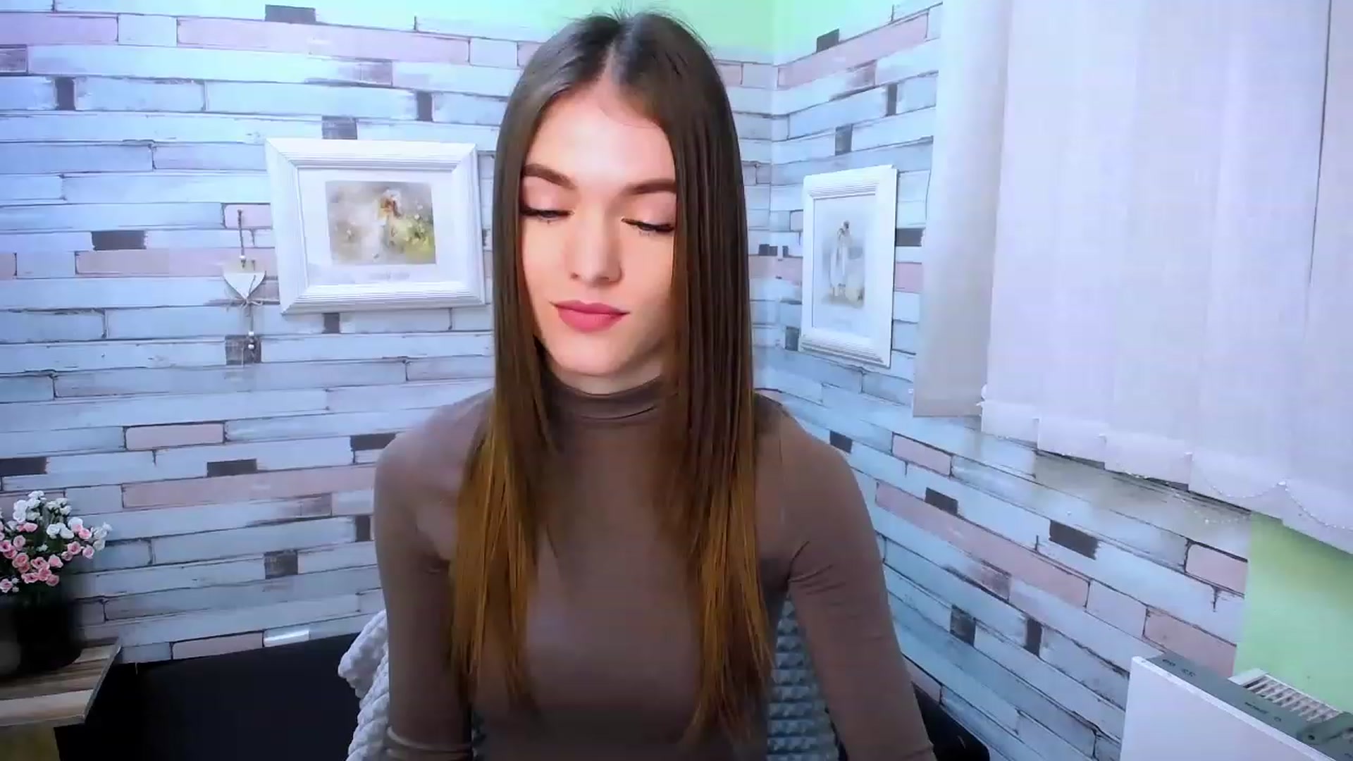 Gallery image thumbnail from Mili_Sky_'s myfreecams stream on, 02/07/2023, 10:11 image 14 of 20