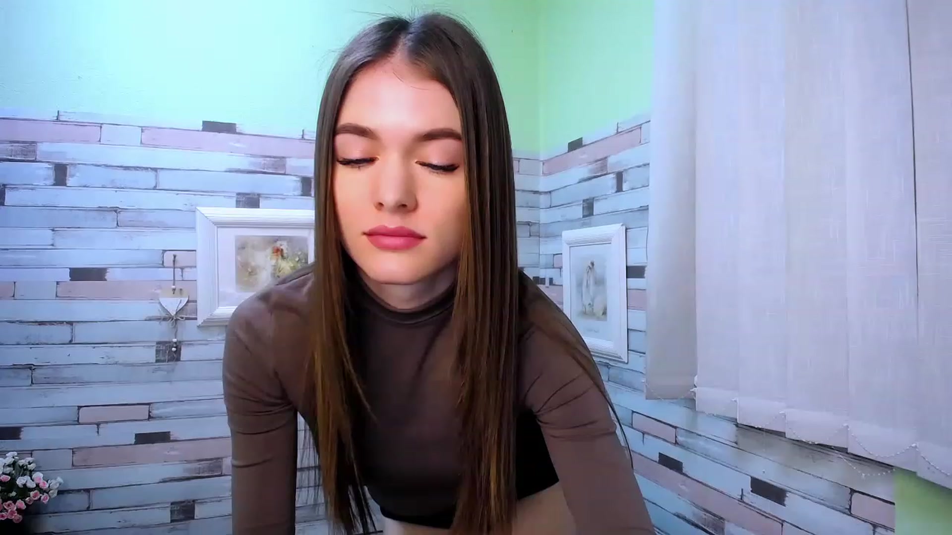 Gallery image thumbnail from Mili_Sky_'s myfreecams stream on, 02/07/2023, 10:11 image 18 of 20