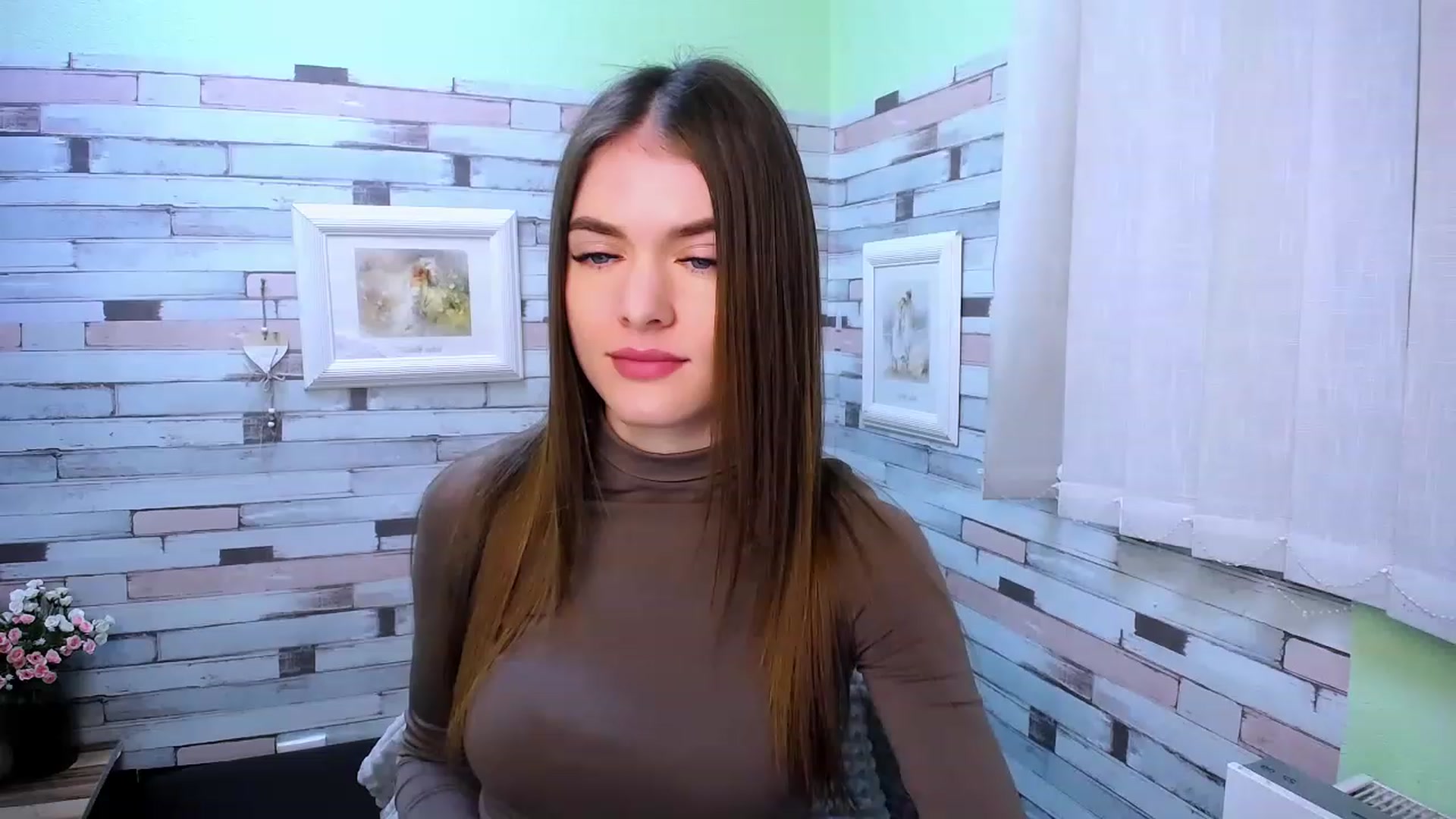 Gallery image thumbnail from Mili_Sky_'s myfreecams stream on, 02/07/2023, 10:11 image 3 of 20