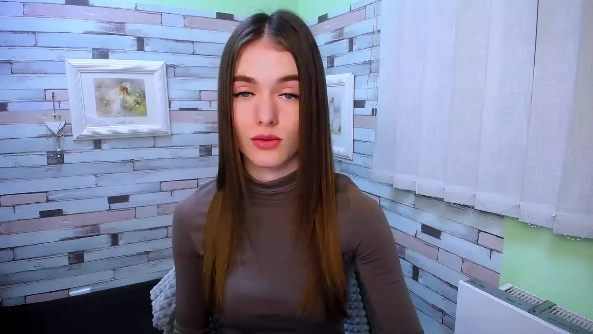Gallery image thumbnail from Mili_Sky_'s myfreecams stream on, 02/07/2023, 18:34 image 19 of 20