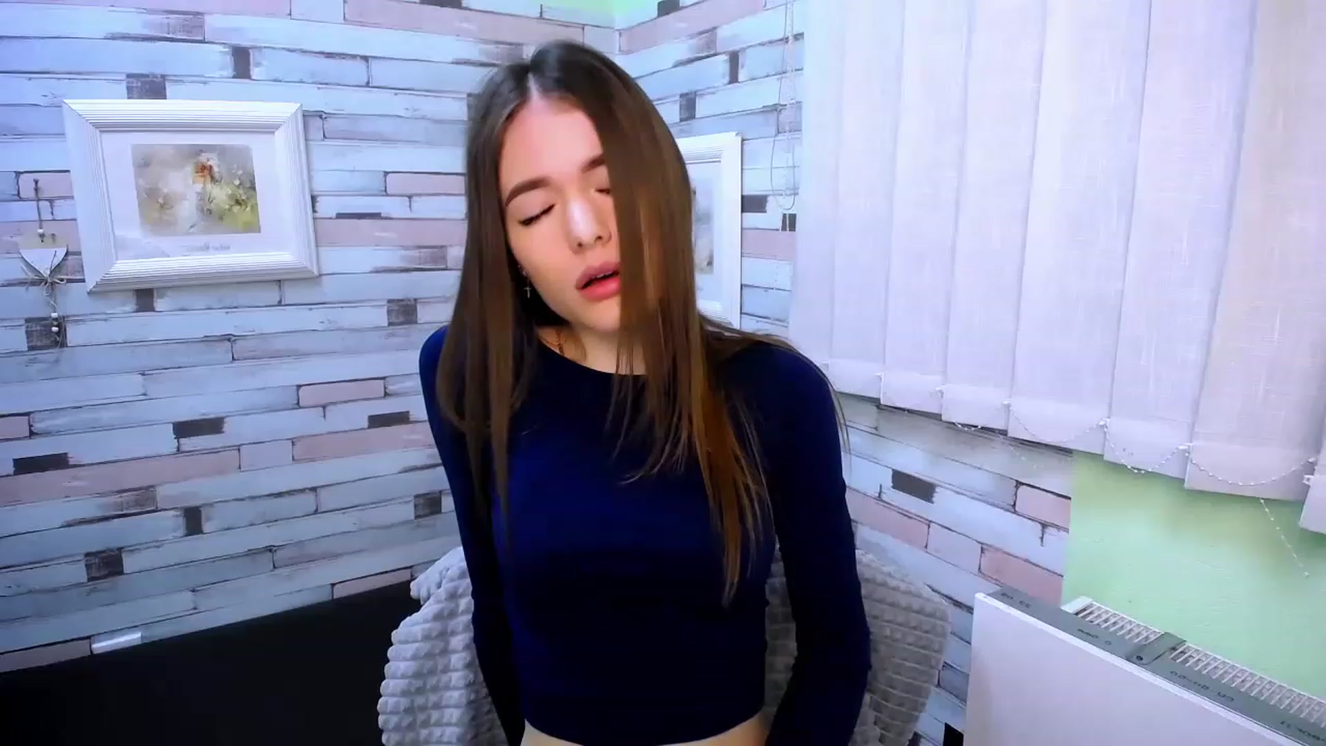 Gallery image thumbnail from Mili_Sky_'s myfreecams stream on, 02/14/2023, 10:57 image 12 of 20