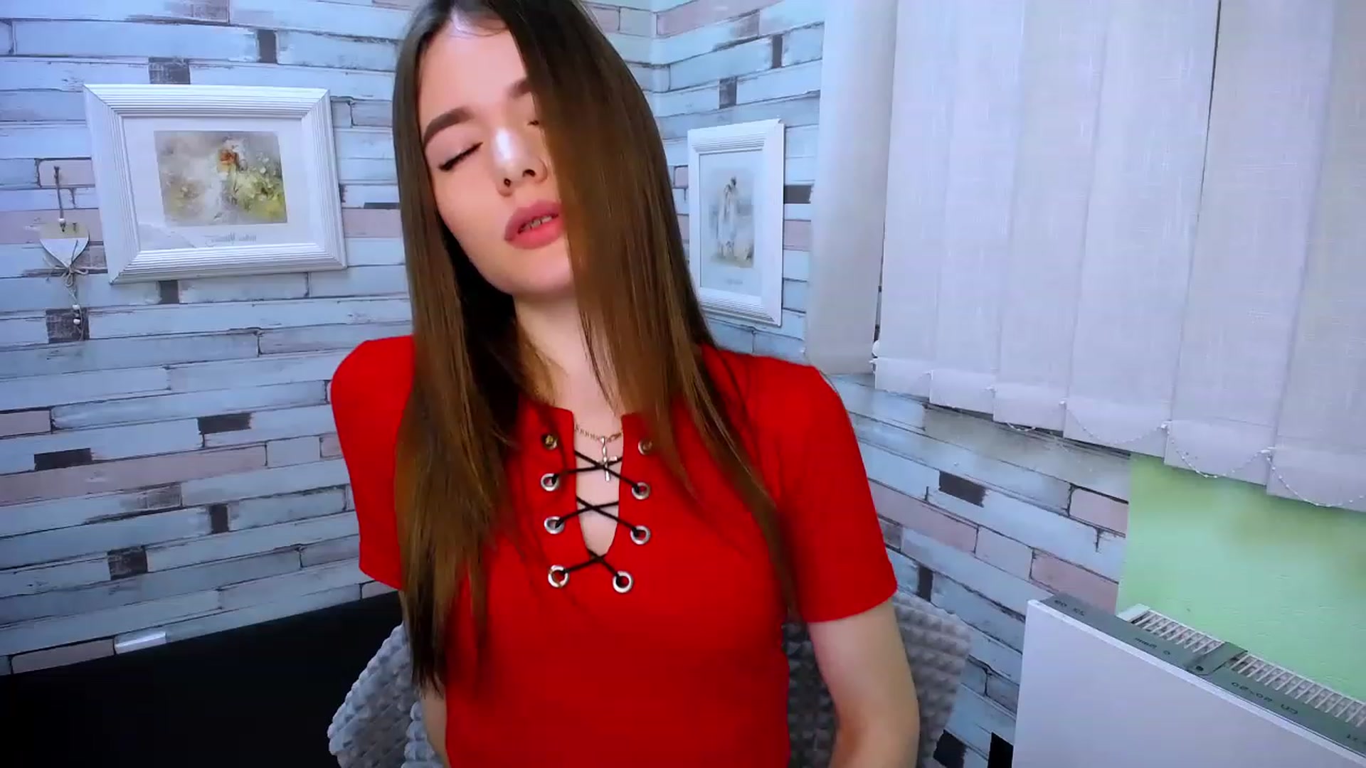 Gallery image thumbnail from Mili_Sky_'s myfreecams stream on, 02/16/2023, 11:15 image 5 of 20