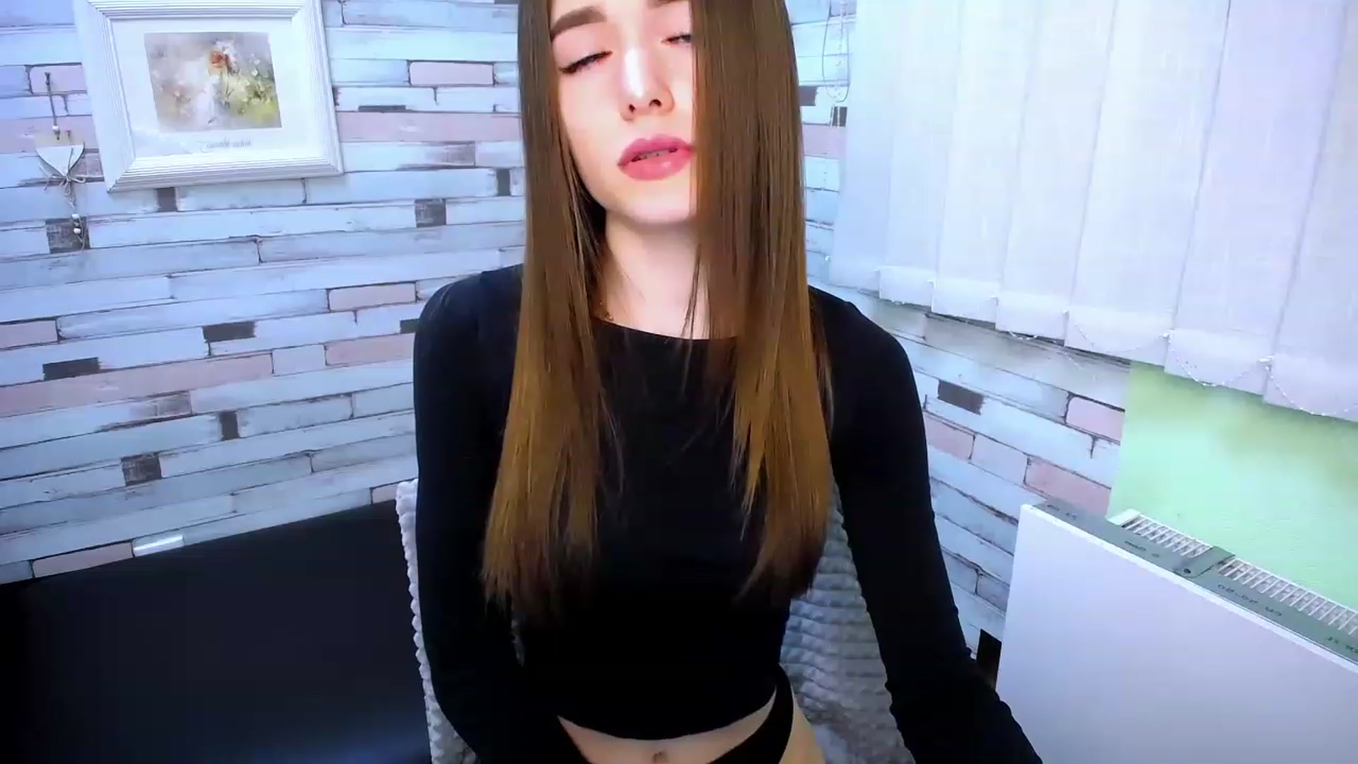 Gallery image thumbnail from Mili_Sky_'s myfreecams stream on, 02/19/2023, 15:28 image 12 of 20