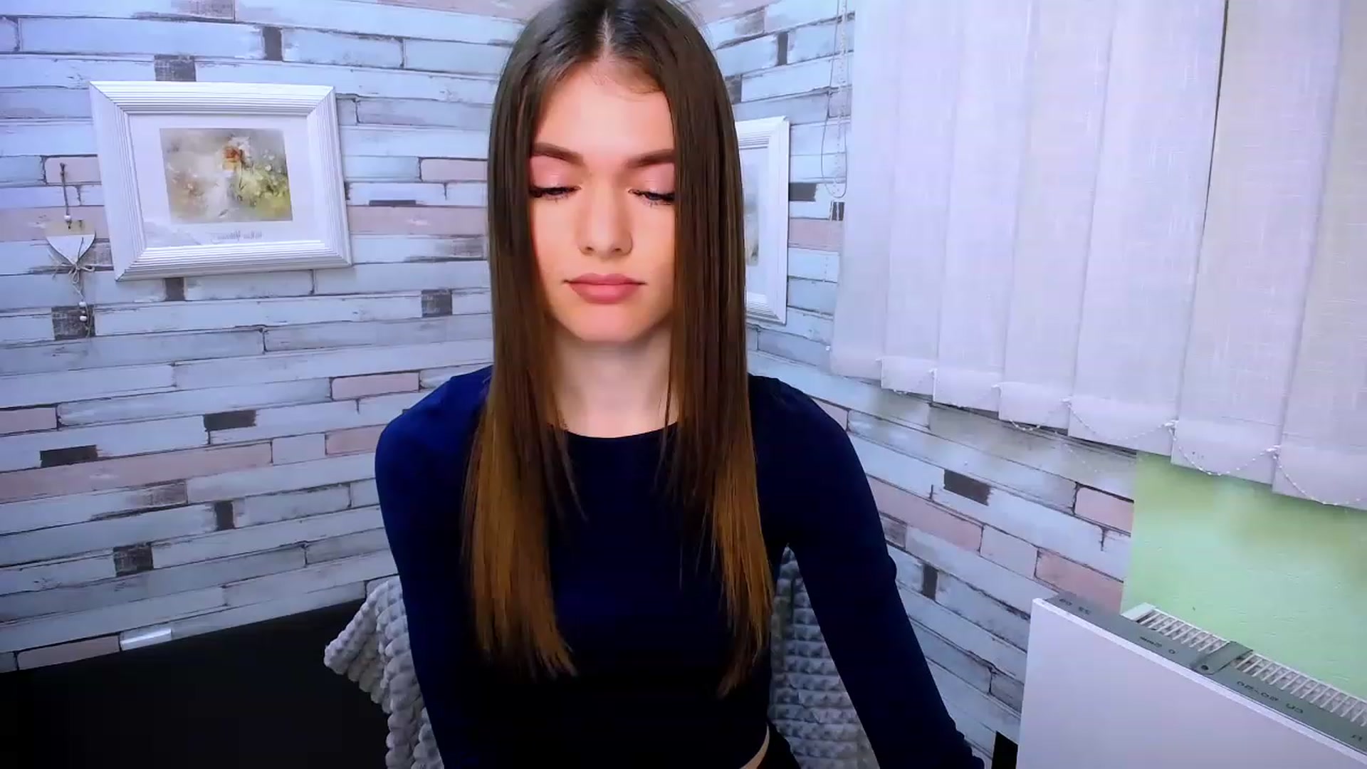 Gallery image thumbnail from Mili_Sky_'s myfreecams stream on, 02/21/2023, 09:30 image 9 of 20