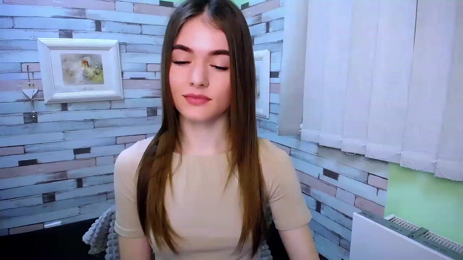 Gallery image thumbnail from Mili_Sky_'s myfreecams stream on, 02/23/2023, 12:23 image 7 of 20