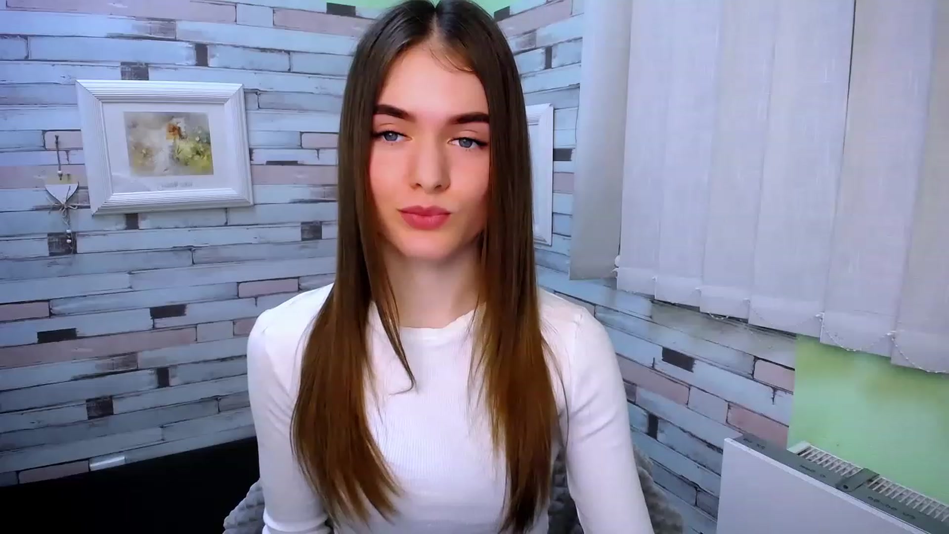 Gallery image thumbnail from Mili_Sky_'s myfreecams stream on, 02/23/2023, 12:53 image 11 of 20