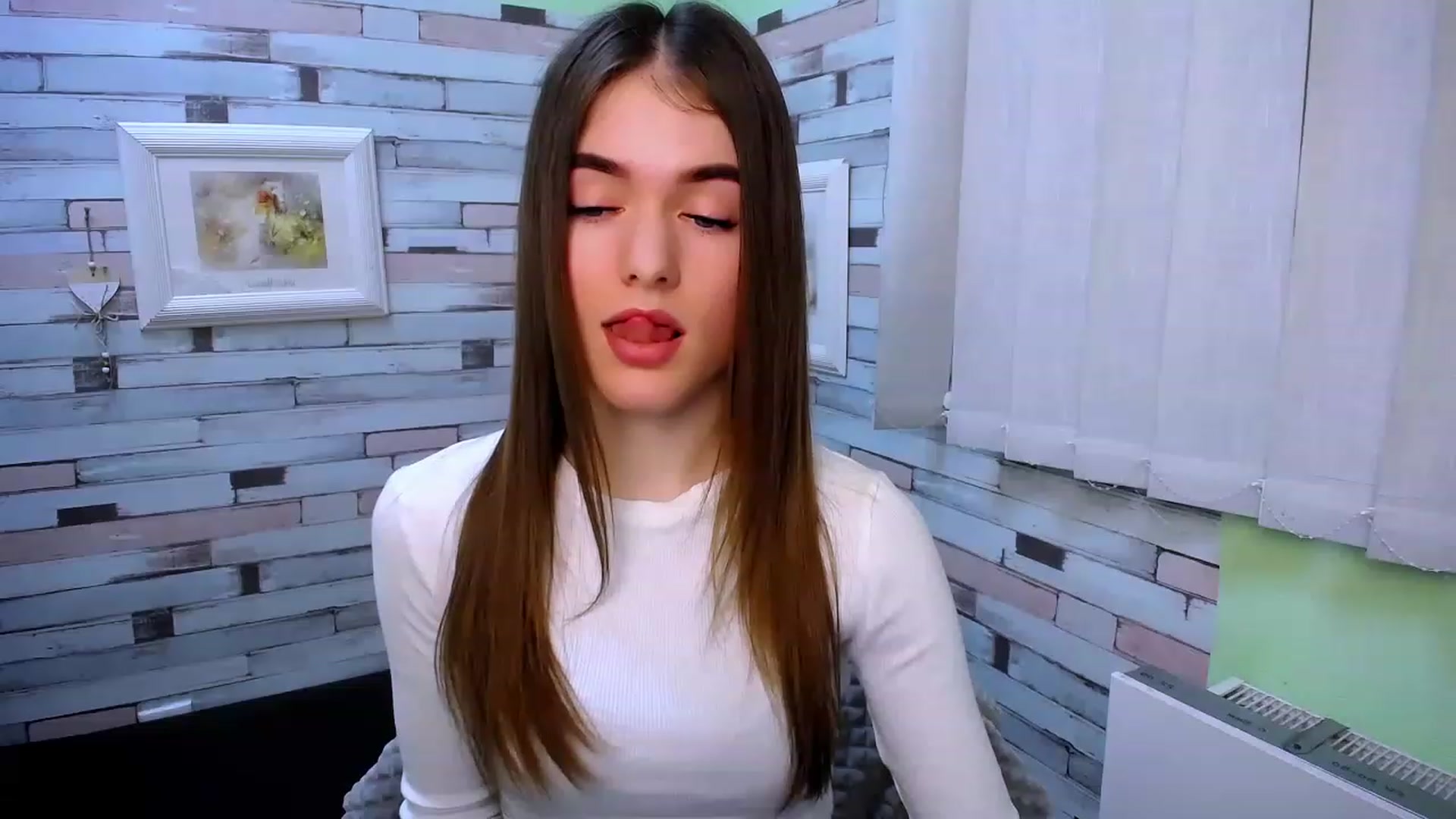 Gallery image thumbnail from Mili_Sky_'s myfreecams stream on, 02/23/2023, 12:53 image 9 of 20