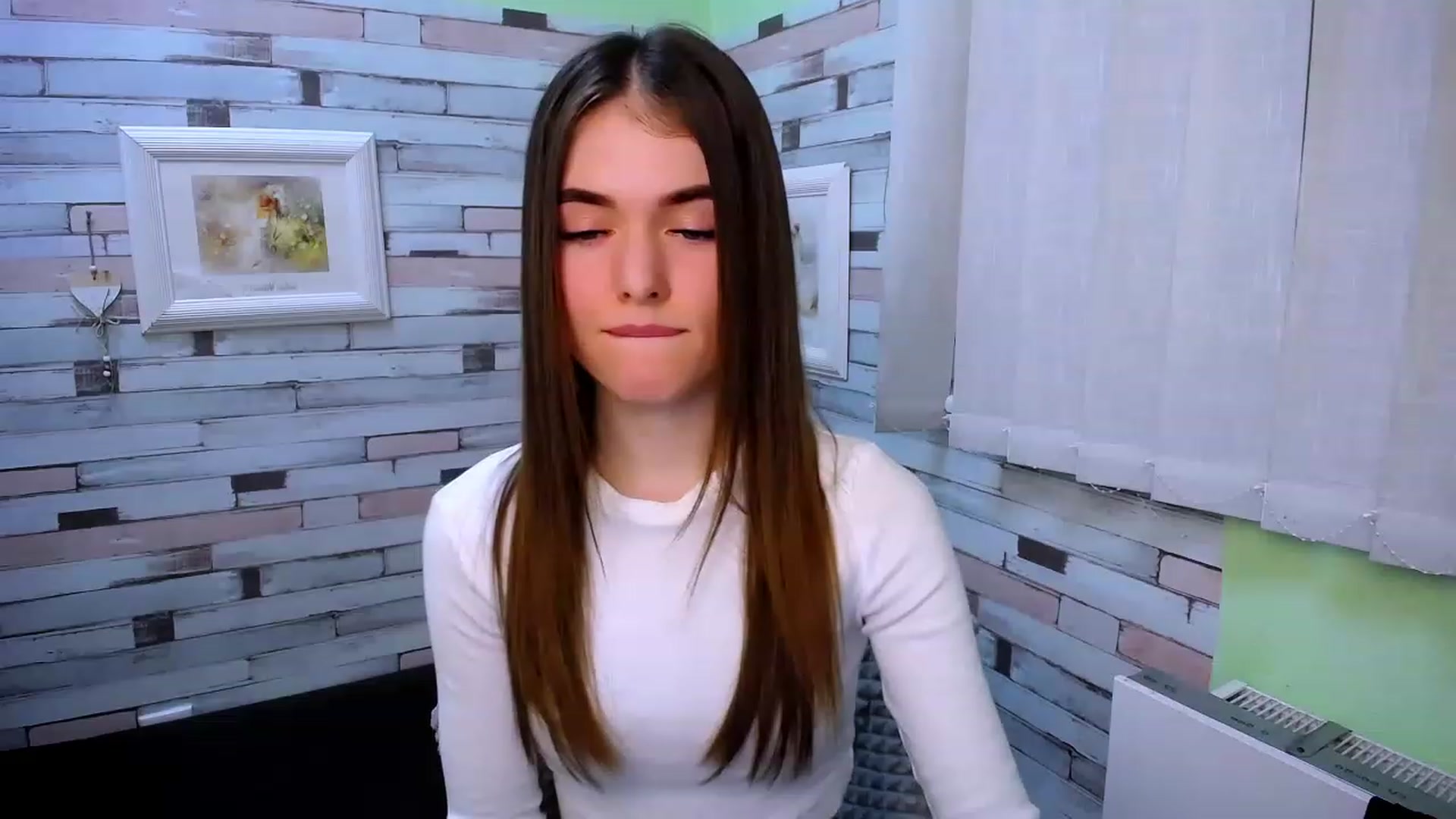 Gallery image thumbnail from Mili_Sky_'s myfreecams stream on, 02/23/2023, 16:35 image 14 of 20