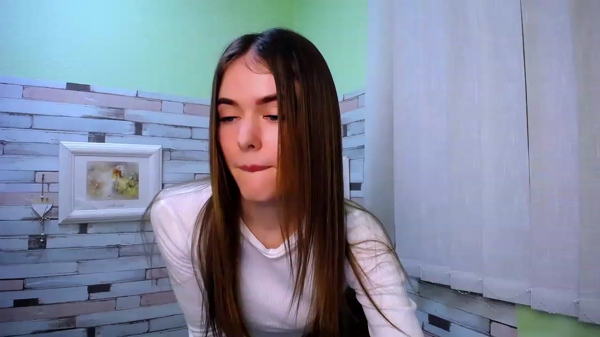 Gallery image thumbnail from Mili_Sky_'s myfreecams stream on, 02/23/2023, 18:23 image 14 of 20