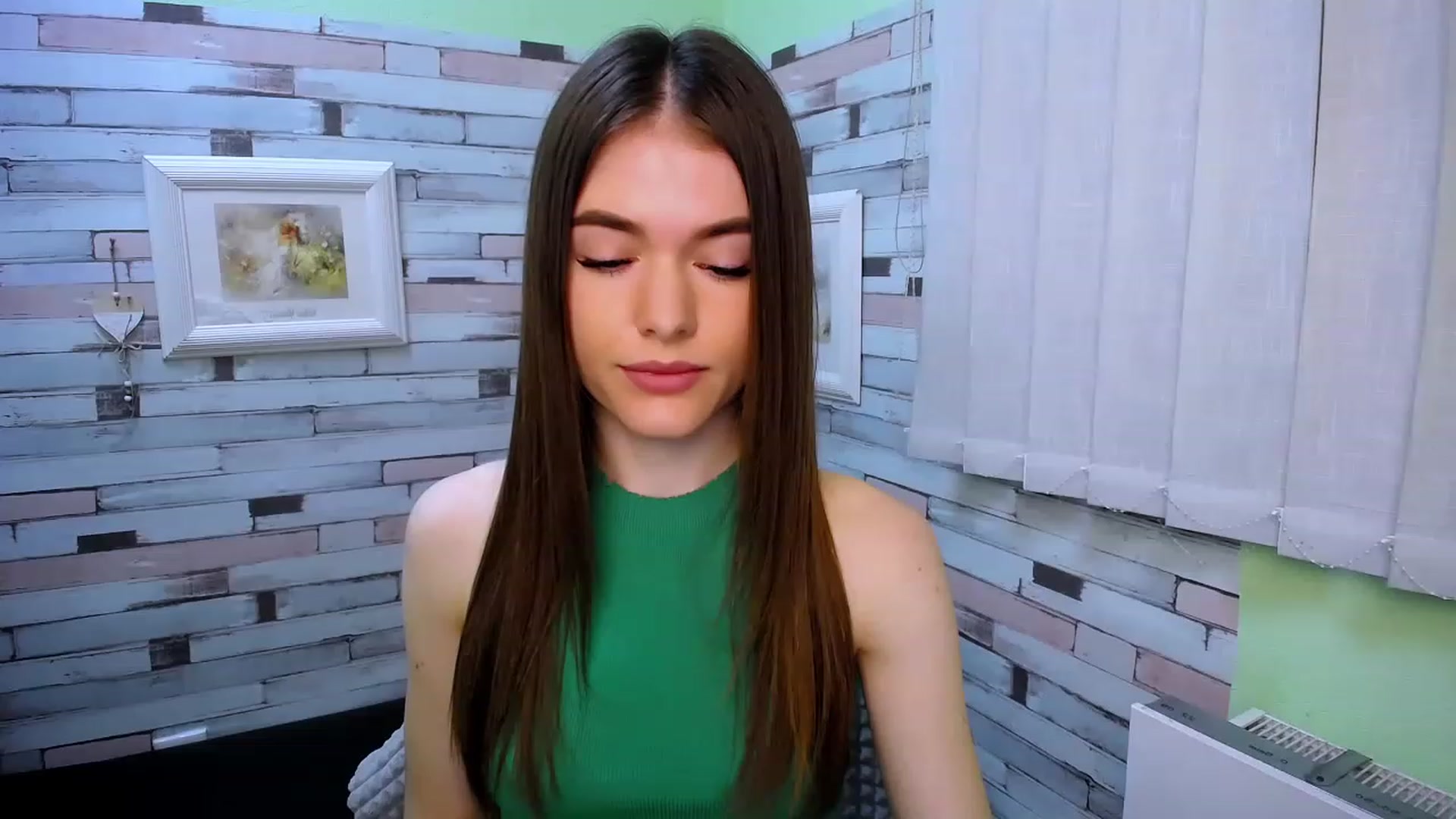 Gallery image thumbnail from Mili_Sky_'s myfreecams stream on, 02/26/2023, 08:46 image 18 of 20