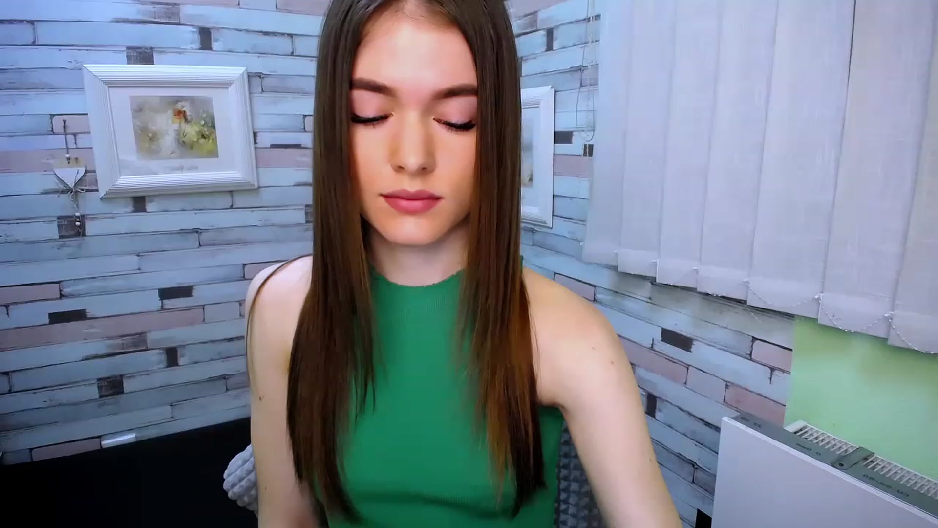 Gallery image thumbnail from Mili_Sky_'s myfreecams stream on, 02/26/2023, 08:46 image 10 of 20