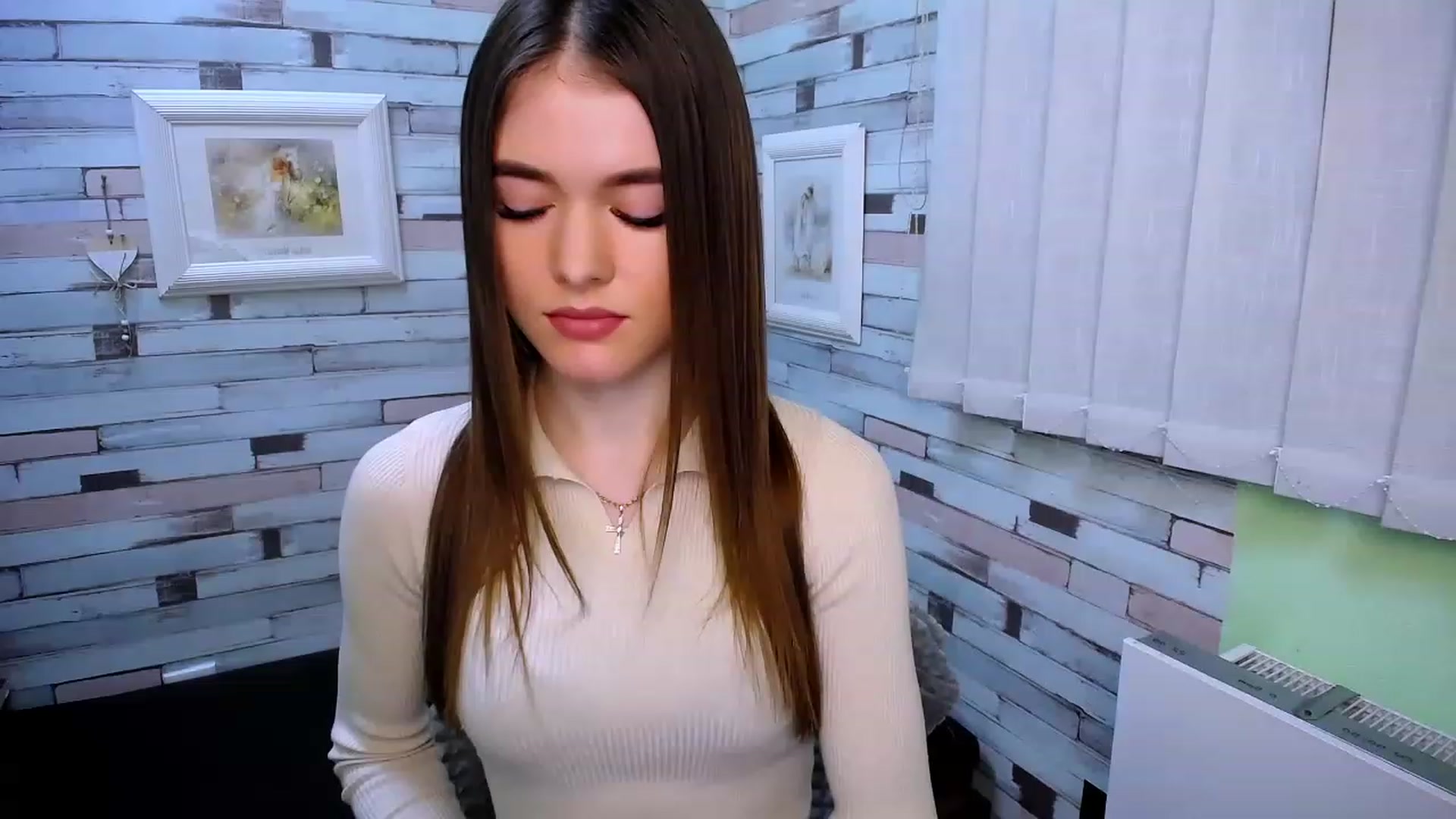 Gallery image thumbnail from Mili_Sky_'s myfreecams stream on, 02/26/2023, 11:19 image 1 of 20