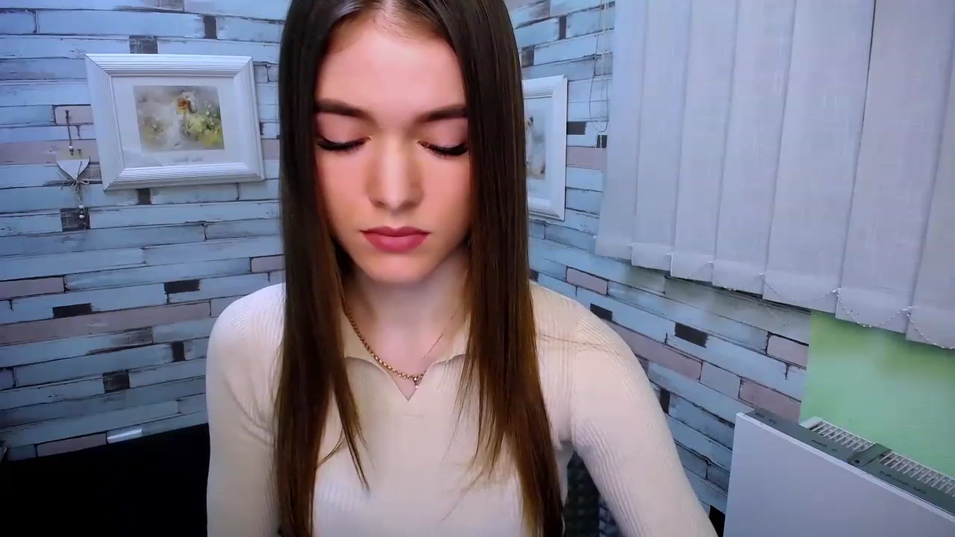 Gallery image thumbnail from Mili_Sky_'s myfreecams stream on, 02/26/2023, 12:37 image 15 of 20
