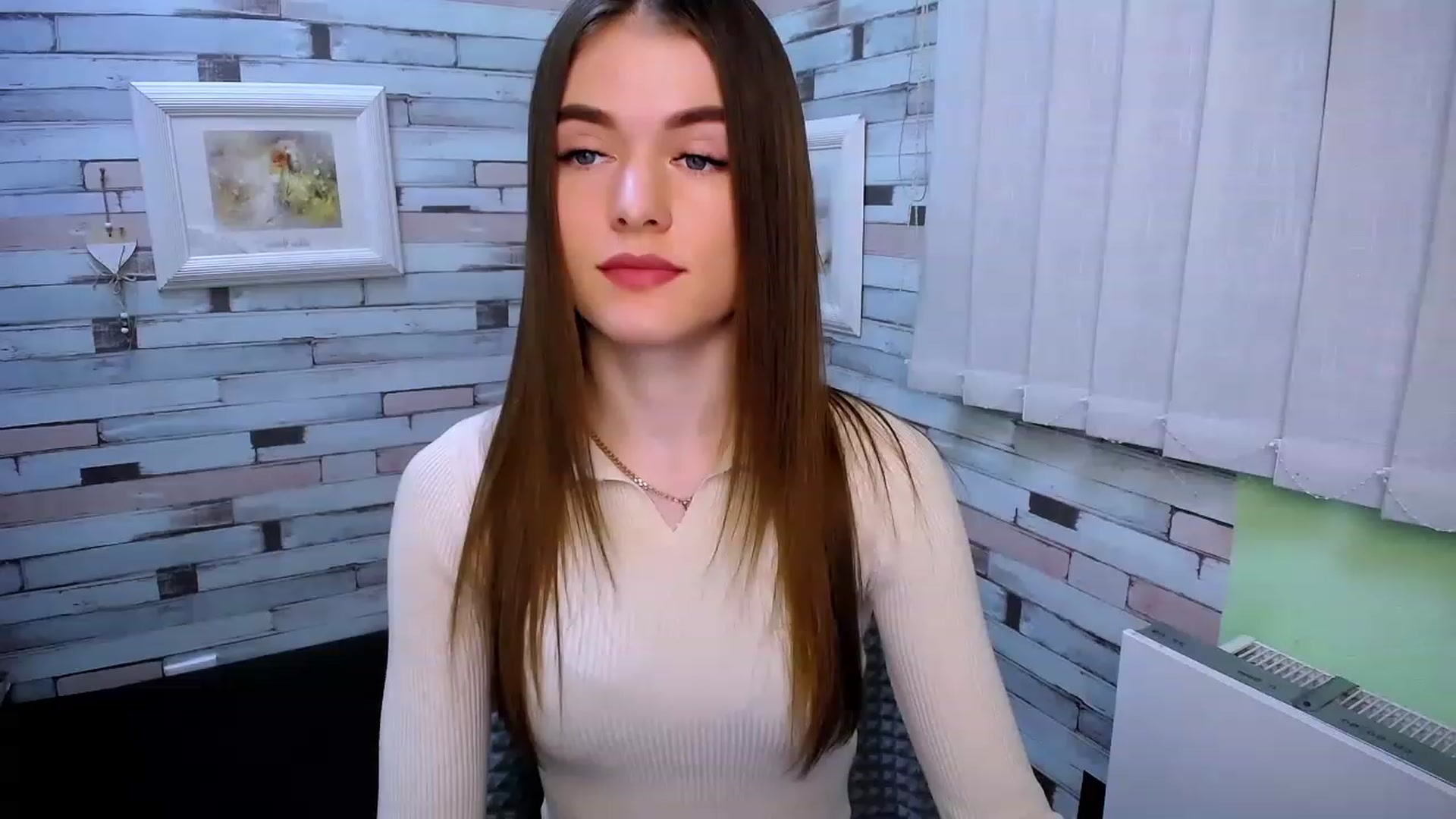 Gallery image thumbnail from Mili_Sky_'s myfreecams stream on, 02/26/2023, 12:37 image 11 of 20