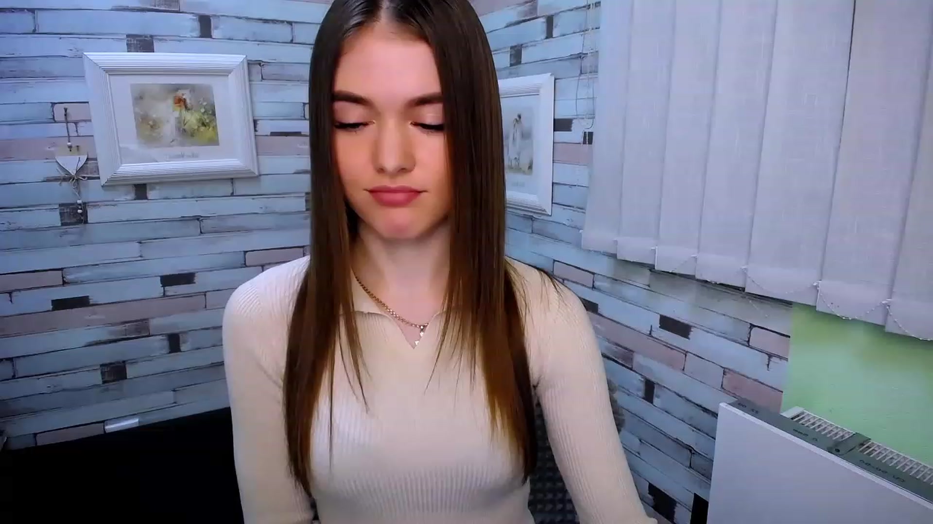 Gallery image thumbnail from Mili_Sky_'s myfreecams stream on, 02/26/2023, 12:37 image 13 of 20