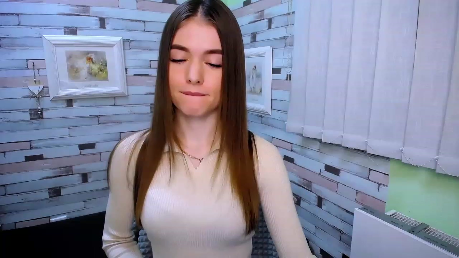 Gallery image thumbnail from Mili_Sky_'s myfreecams stream on, 02/26/2023, 12:37 image 7 of 20