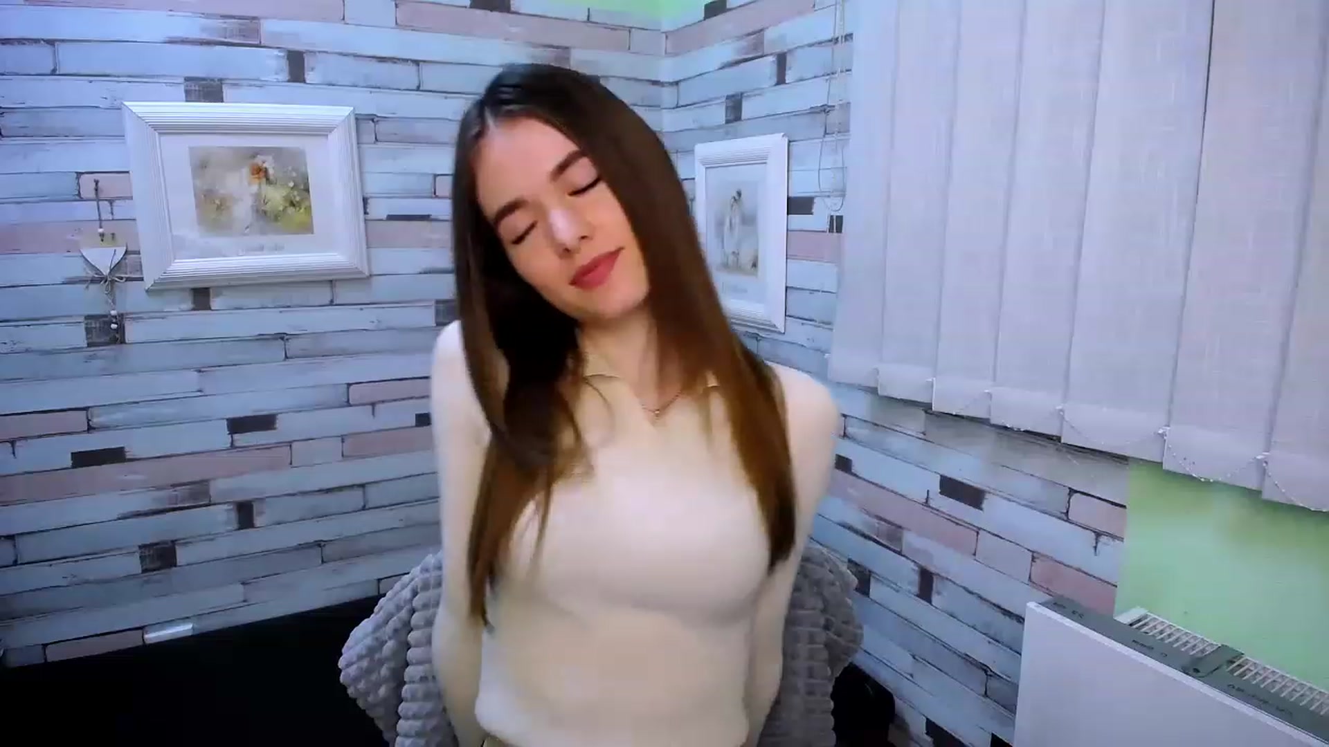 Gallery image thumbnail from Mili_Sky_'s myfreecams stream on, 02/26/2023, 12:37 image 5 of 20