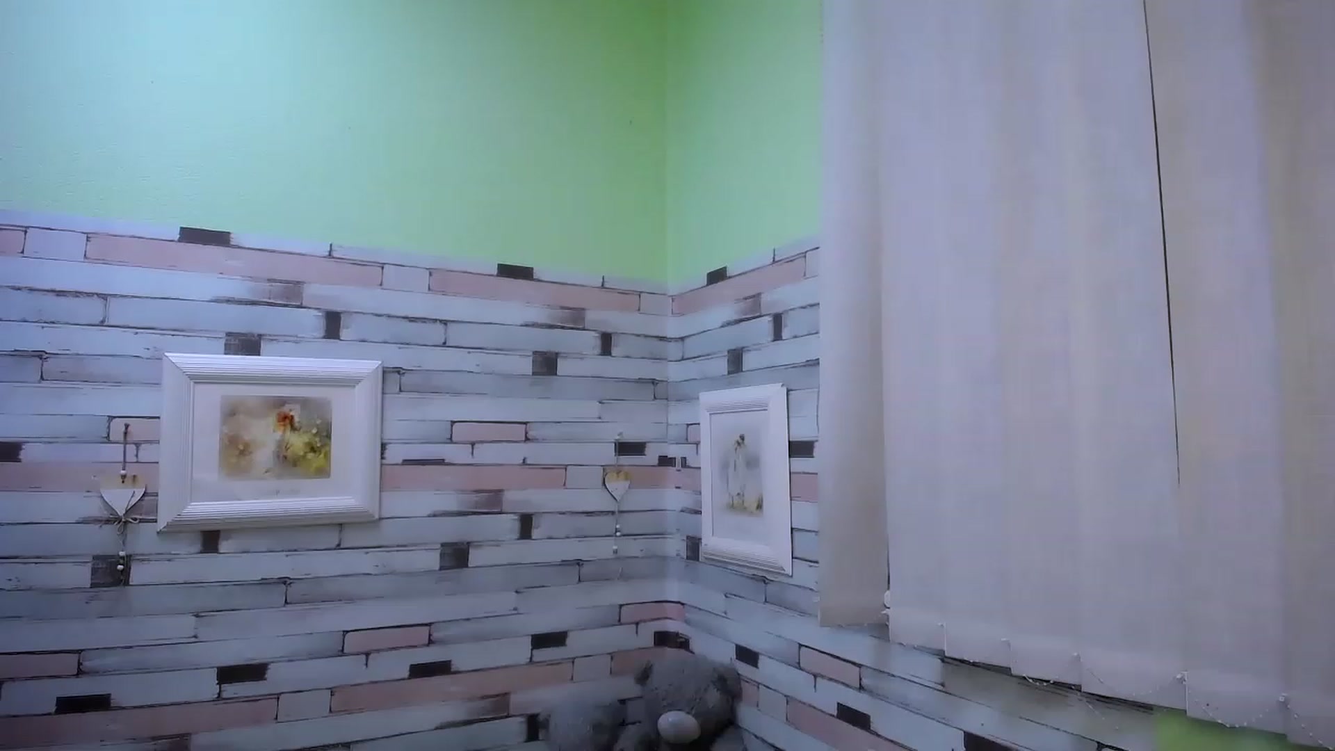 Gallery image thumbnail from Mili_Sky_'s myfreecams stream on, 02/27/2023, 12:43 image 12 of 20