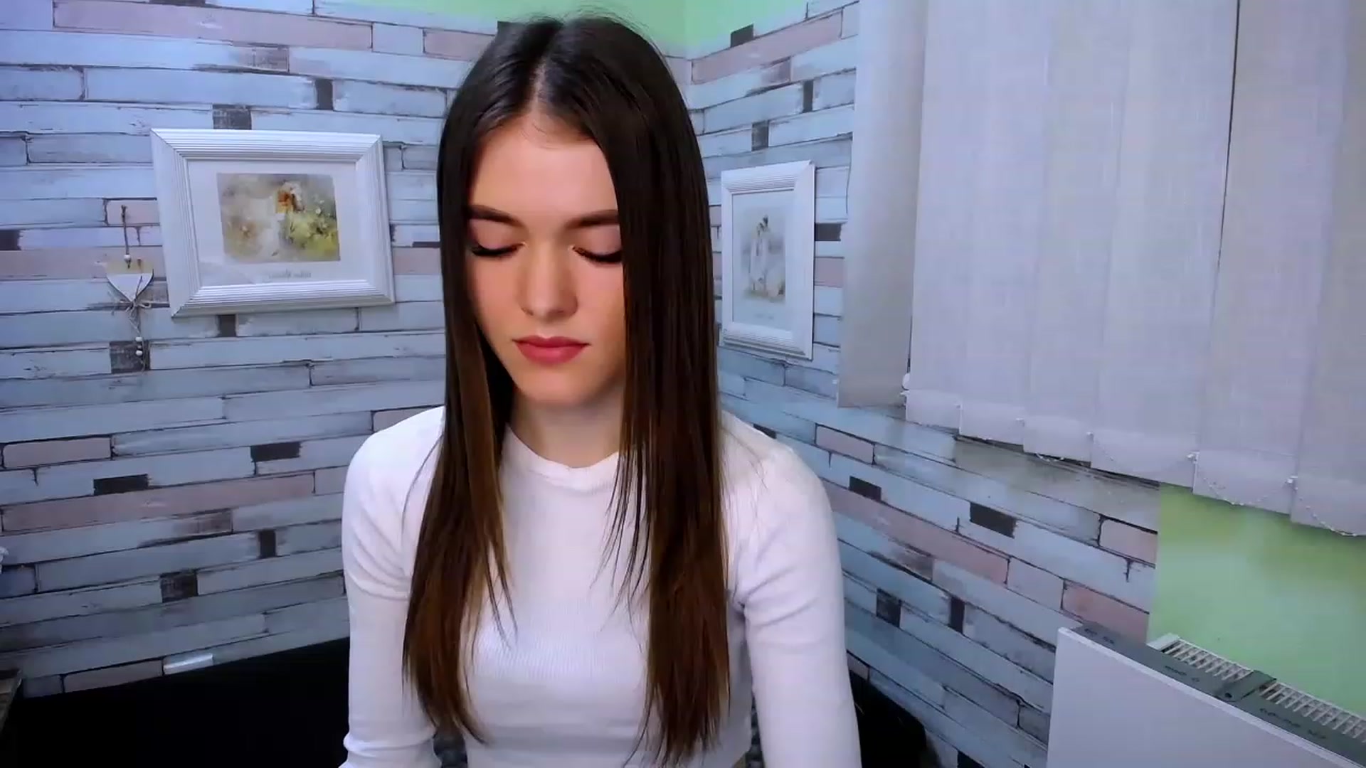 Gallery image thumbnail from Mili_Sky_'s myfreecams stream on, 02/27/2023, 12:43 image 17 of 20
