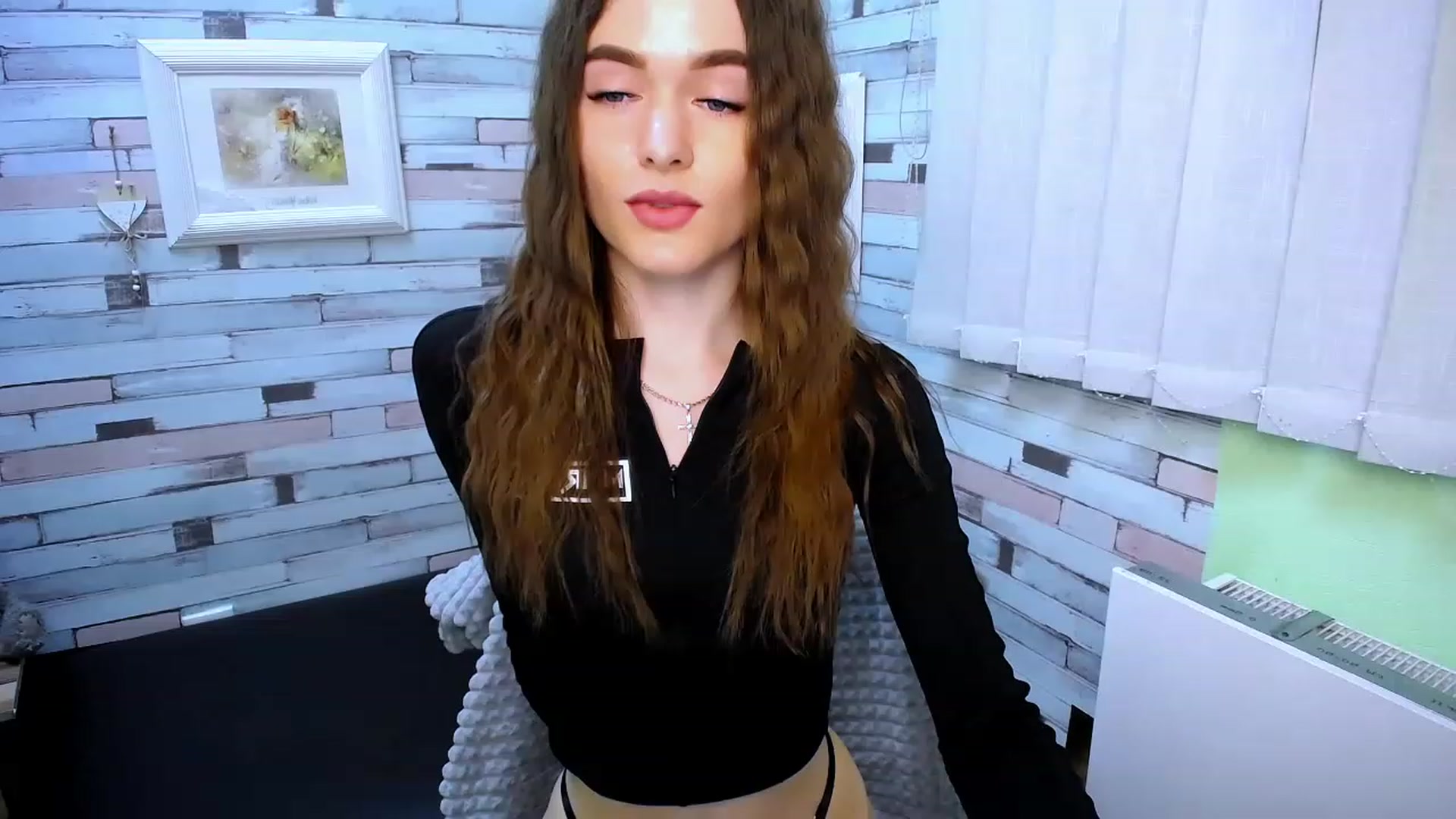 Gallery image thumbnail from Mili_Sky_'s myfreecams stream on, 03/02/2023, 11:03 image 1 of 20
