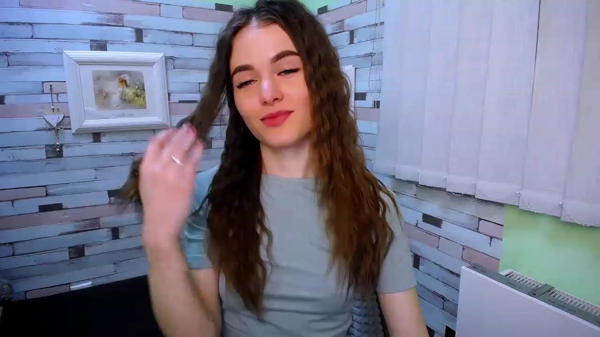 Gallery image thumbnail from Mili_Sky_'s myfreecams stream on, 03/02/2023, 12:25 image 13 of 20