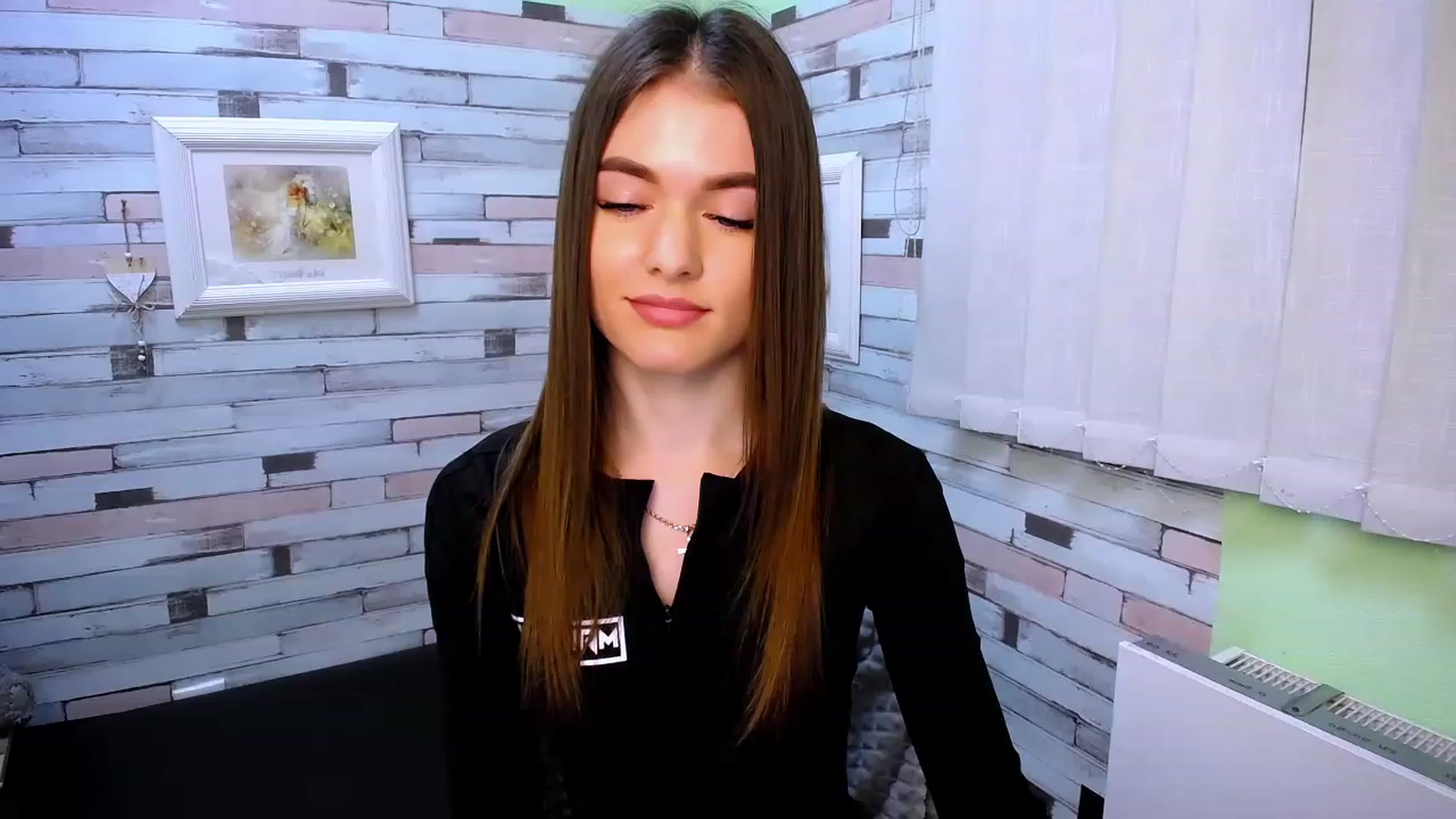 Gallery image thumbnail from Mili_Sky_'s myfreecams stream on, 03/03/2023, 10:14 image 15 of 20