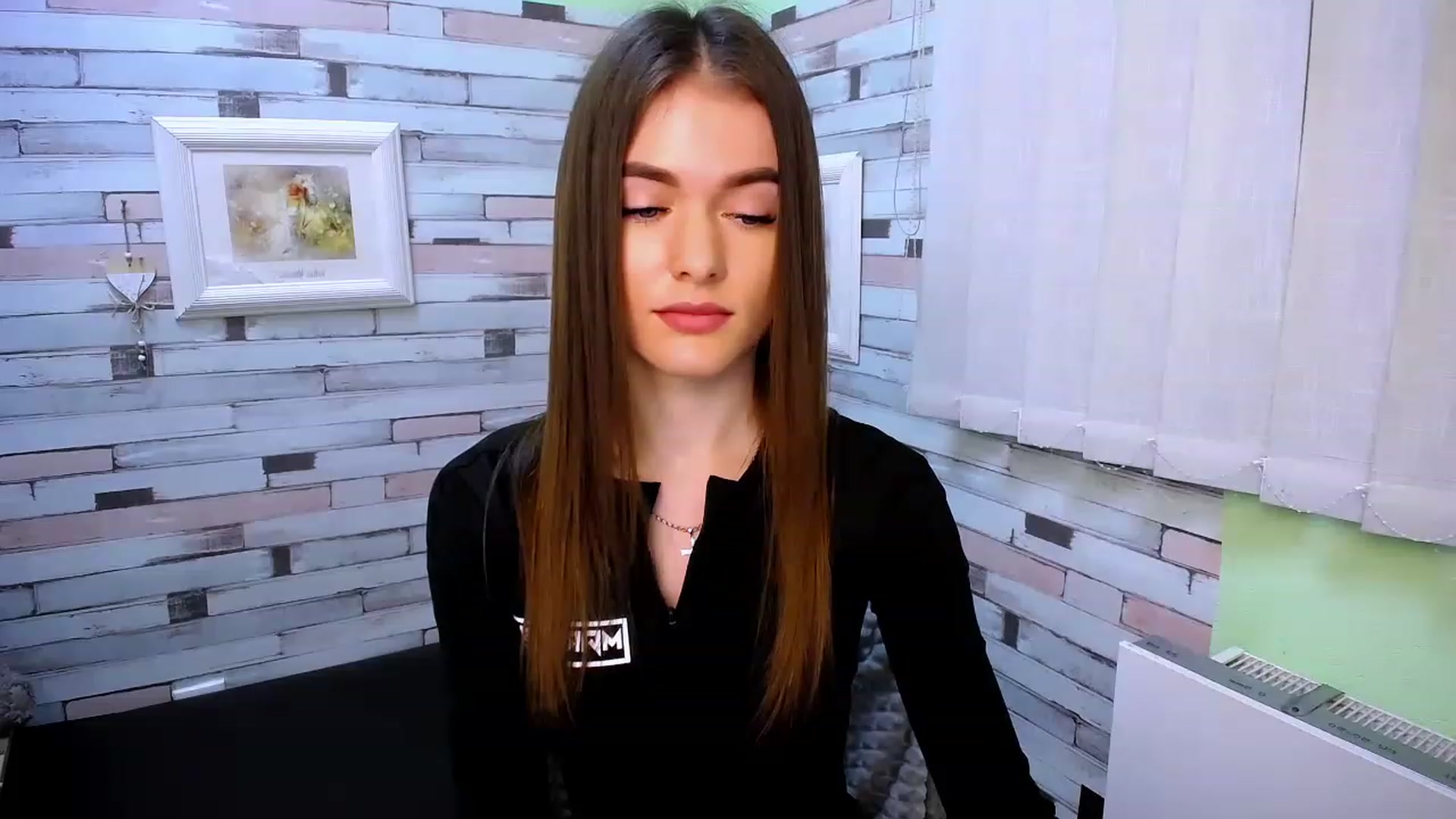 Gallery image thumbnail from Mili_Sky_'s myfreecams stream on, 03/03/2023, 10:14 image 18 of 20