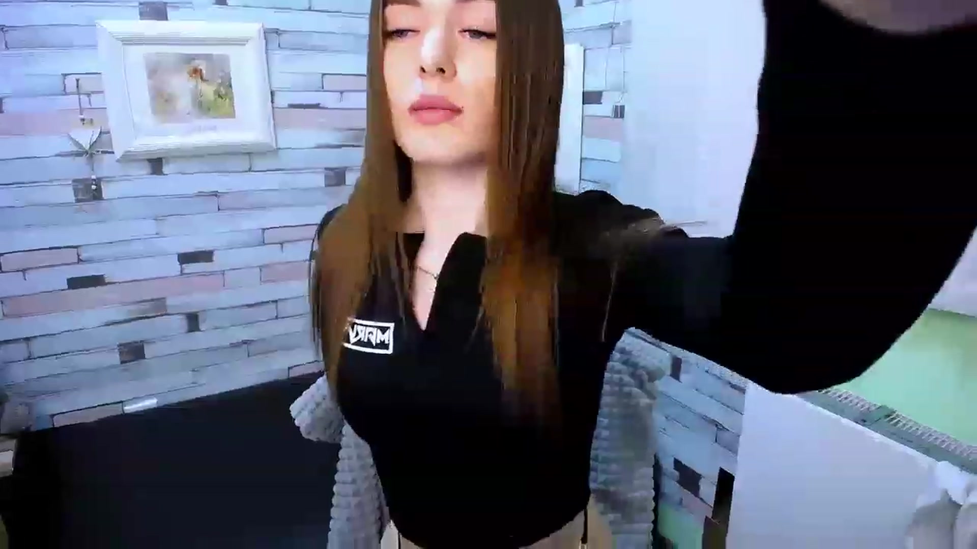 Gallery image thumbnail from Mili_Sky_'s myfreecams stream on, 03/03/2023, 11:32 image 19 of 20