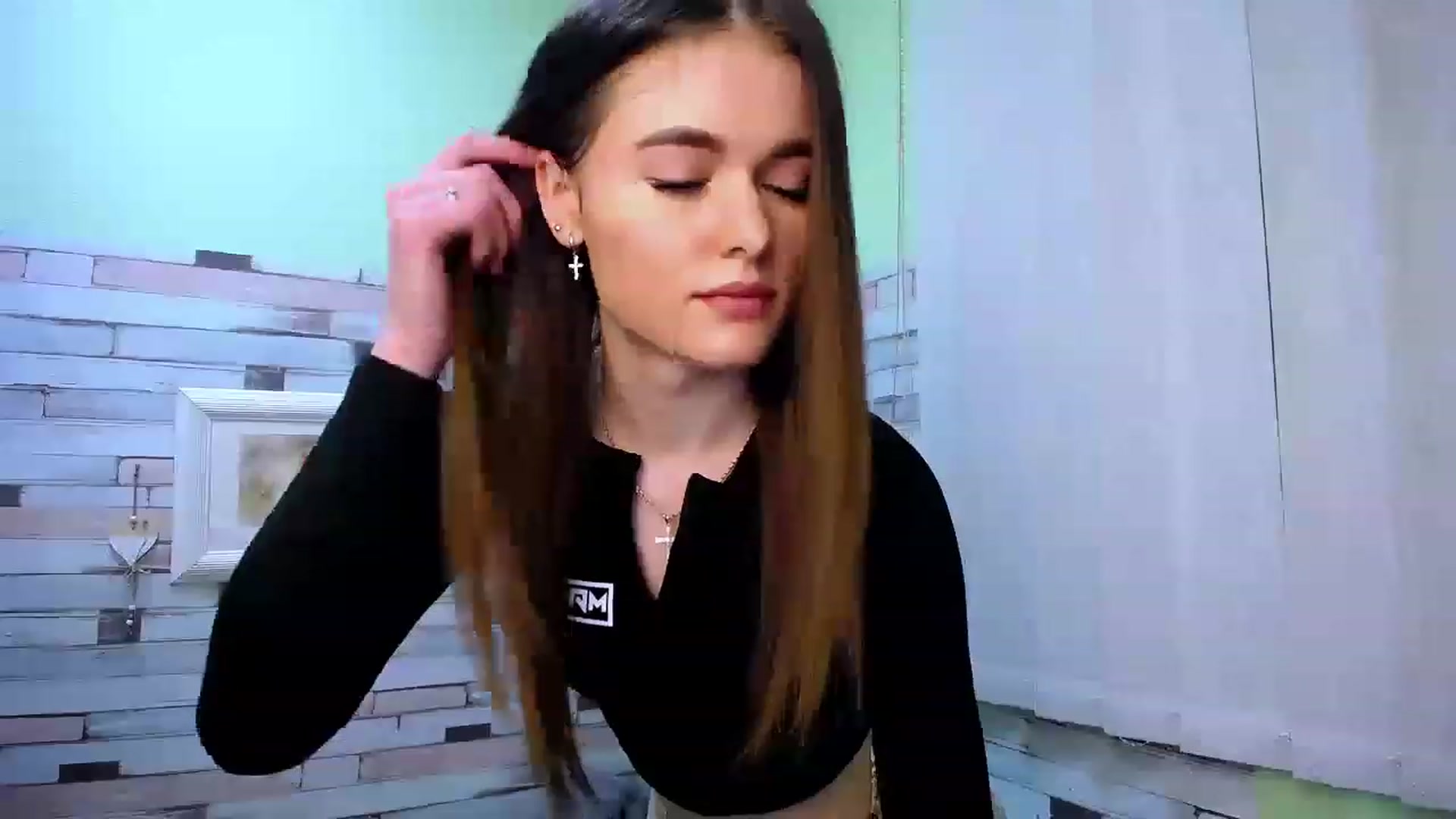 Gallery image thumbnail from Mili_Sky_'s myfreecams stream on, 03/03/2023, 11:32 image 3 of 20