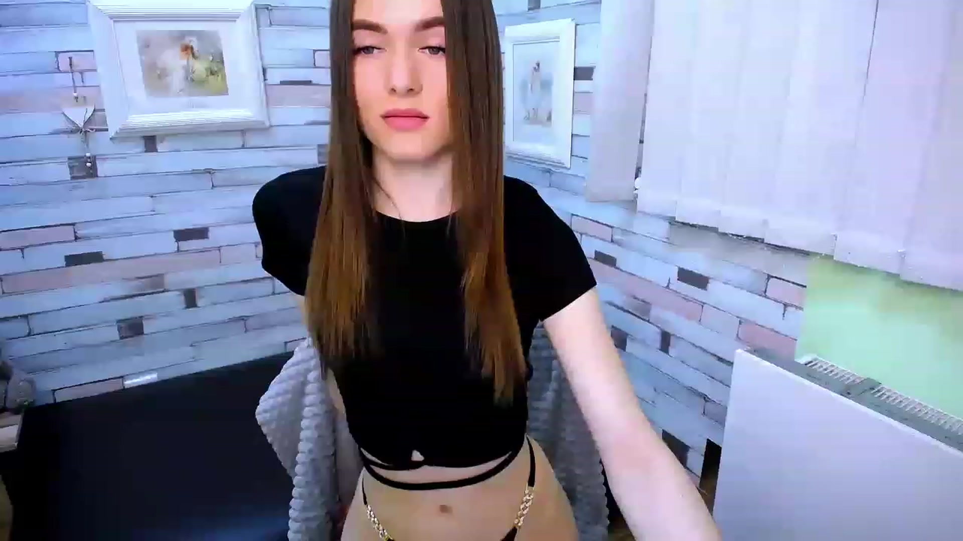Gallery image thumbnail from Mili_Sky_'s myfreecams stream on, 03/07/2023, 10:31 image 10 of 20