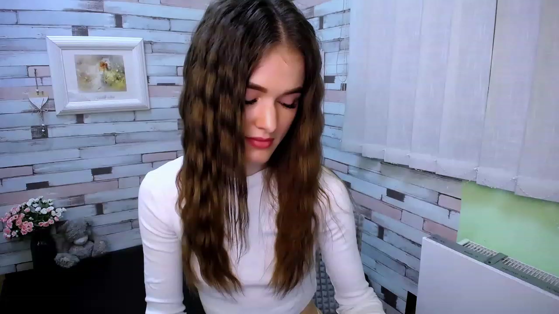 Gallery image thumbnail from Mili_Sky_'s myfreecams stream on, 03/09/2023, 11:21 image 12 of 20
