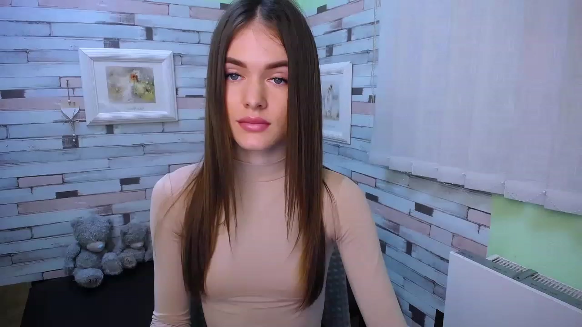 Gallery image thumbnail from Mili_Sky_'s myfreecams stream on, 03/19/2023, 10:31 image 20 of 20