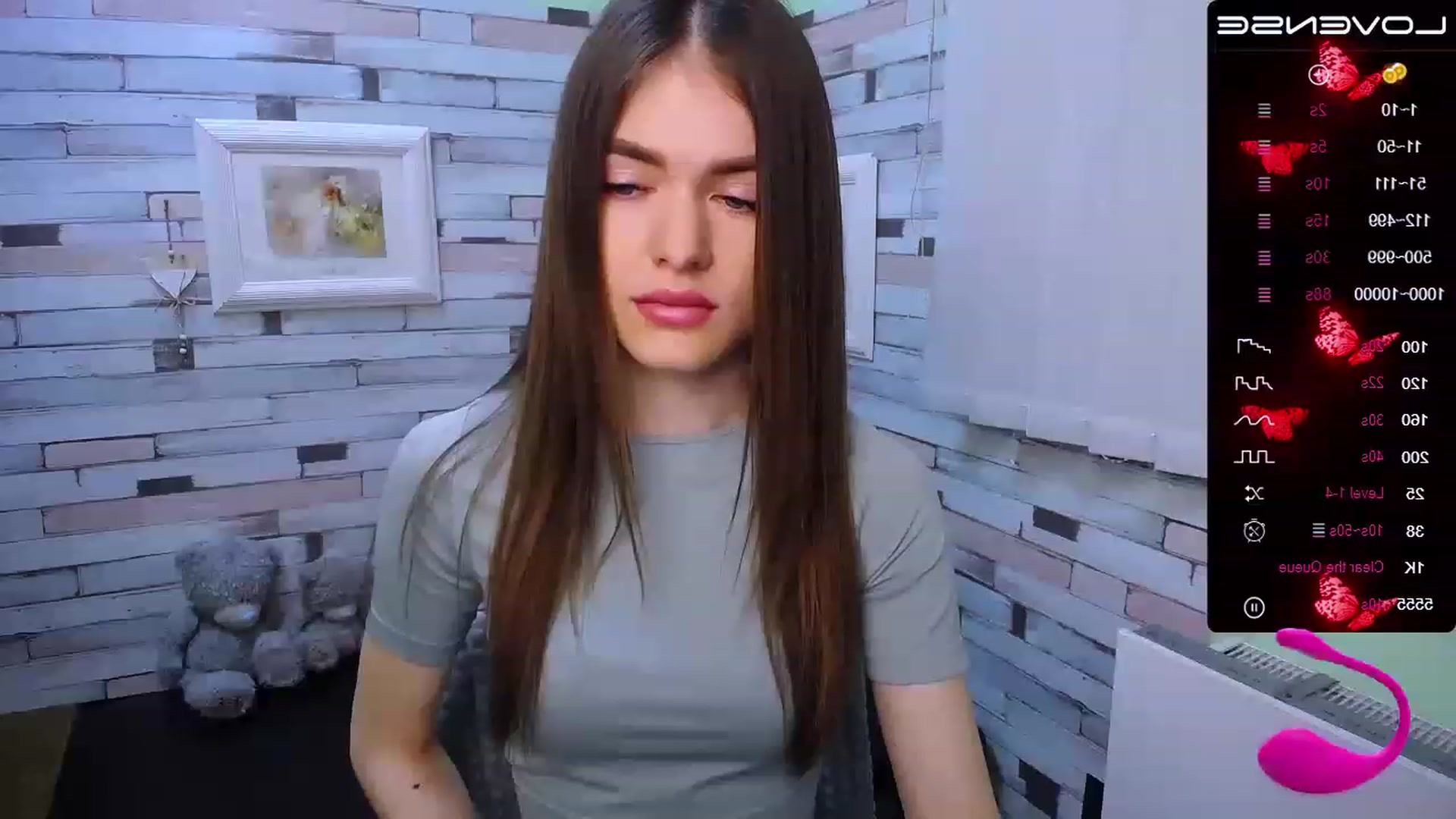 Gallery image thumbnail from Mili_Sky_'s myfreecams stream on, 03/21/2023, 08:06 image 8 of 20