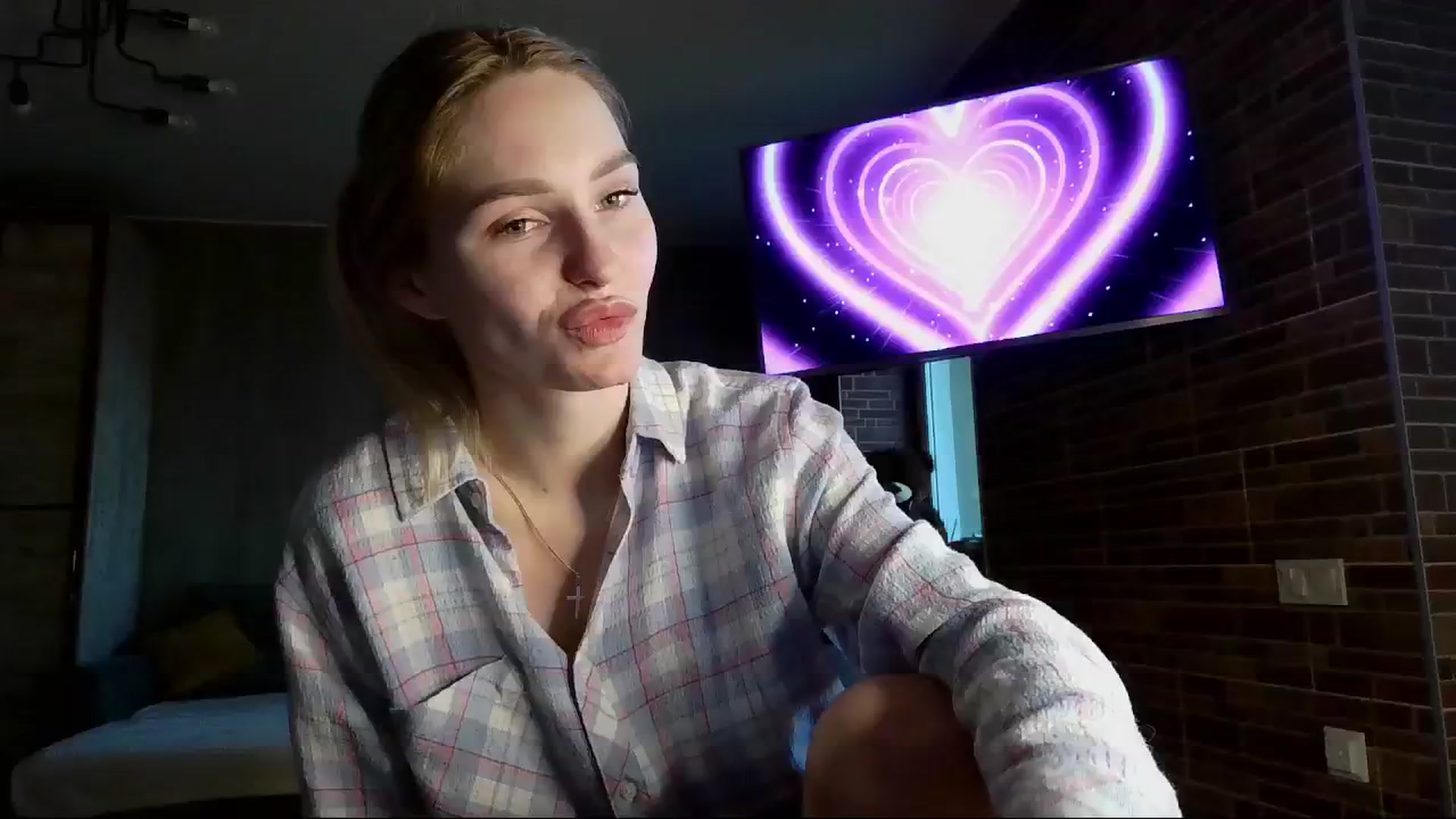 Gallery image thumbnail from Miliain's myfreecams stream on, 02/14/2025, 14:40 image 3 of 20