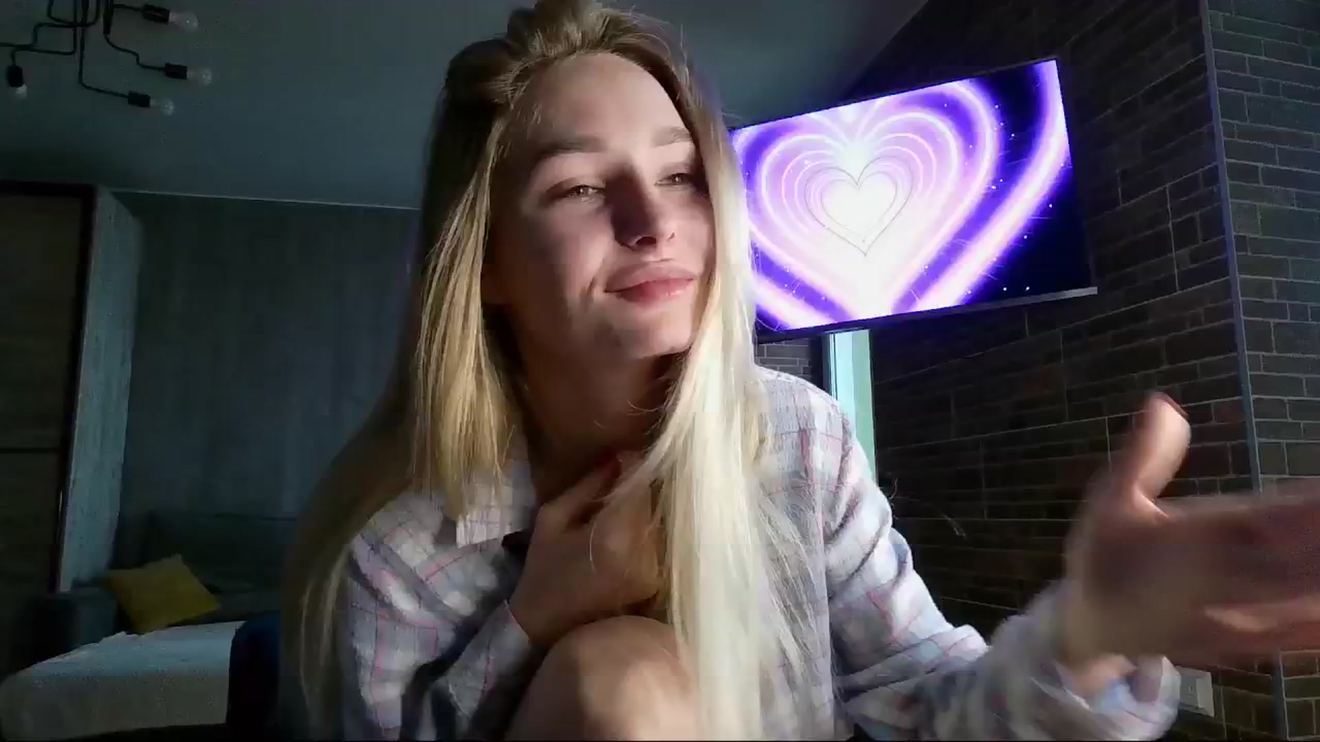 Gallery image thumbnail from Miliain's myfreecams stream on, 02/15/2025, 08:08 image 8 of 20