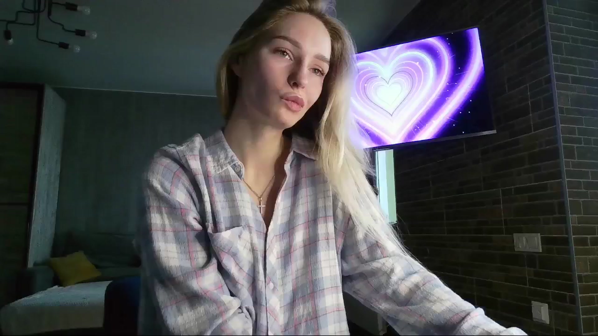 Gallery image thumbnail from Miliain's myfreecams stream on, 02/15/2025, 08:08 image 18 of 20