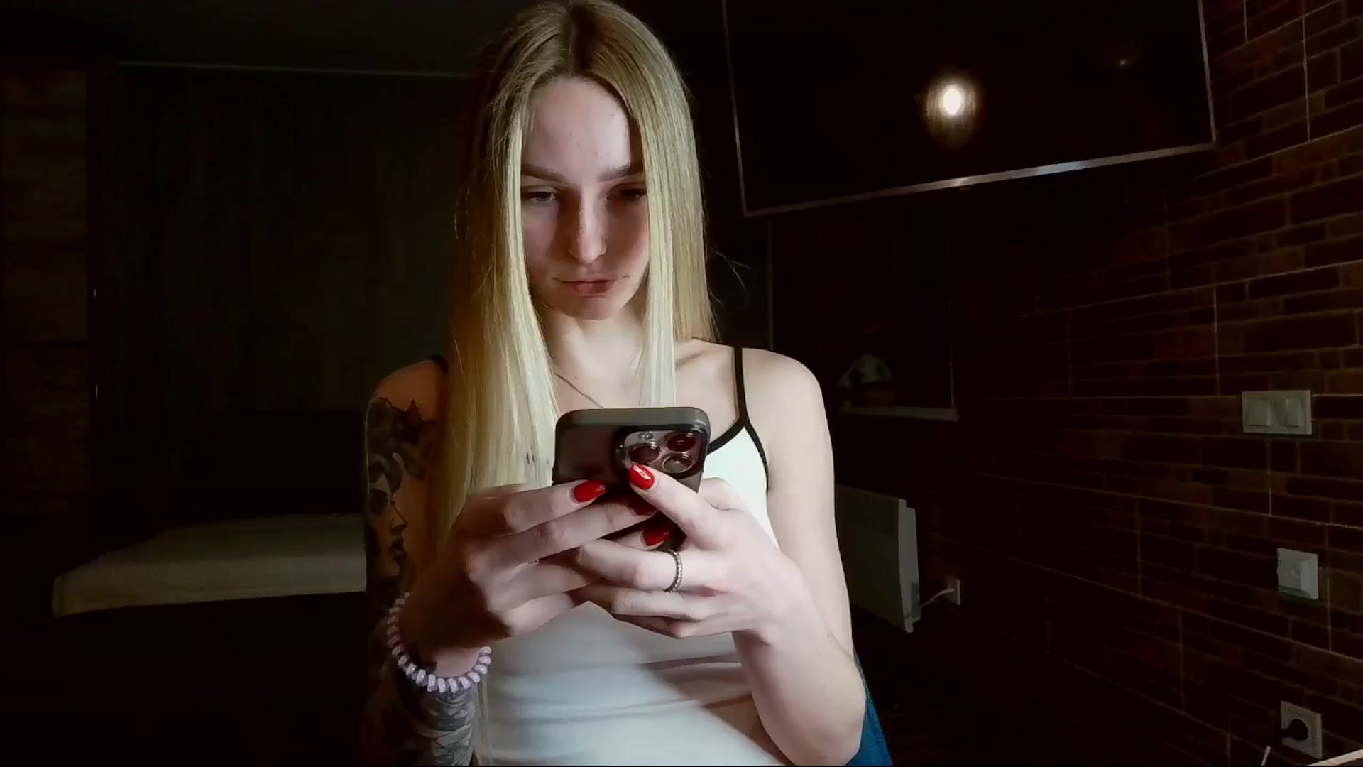 Gallery image thumbnail from Miliain's myfreecams stream on, 02/18/2025, 16:44 image 15 of 20
