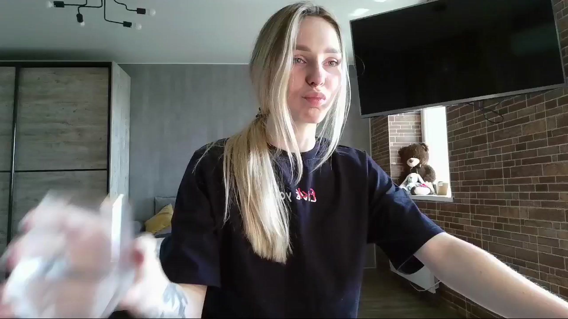 Gallery image thumbnail from Miliain's myfreecams stream on, 02/28/2025, 08:49 image 4 of 20
